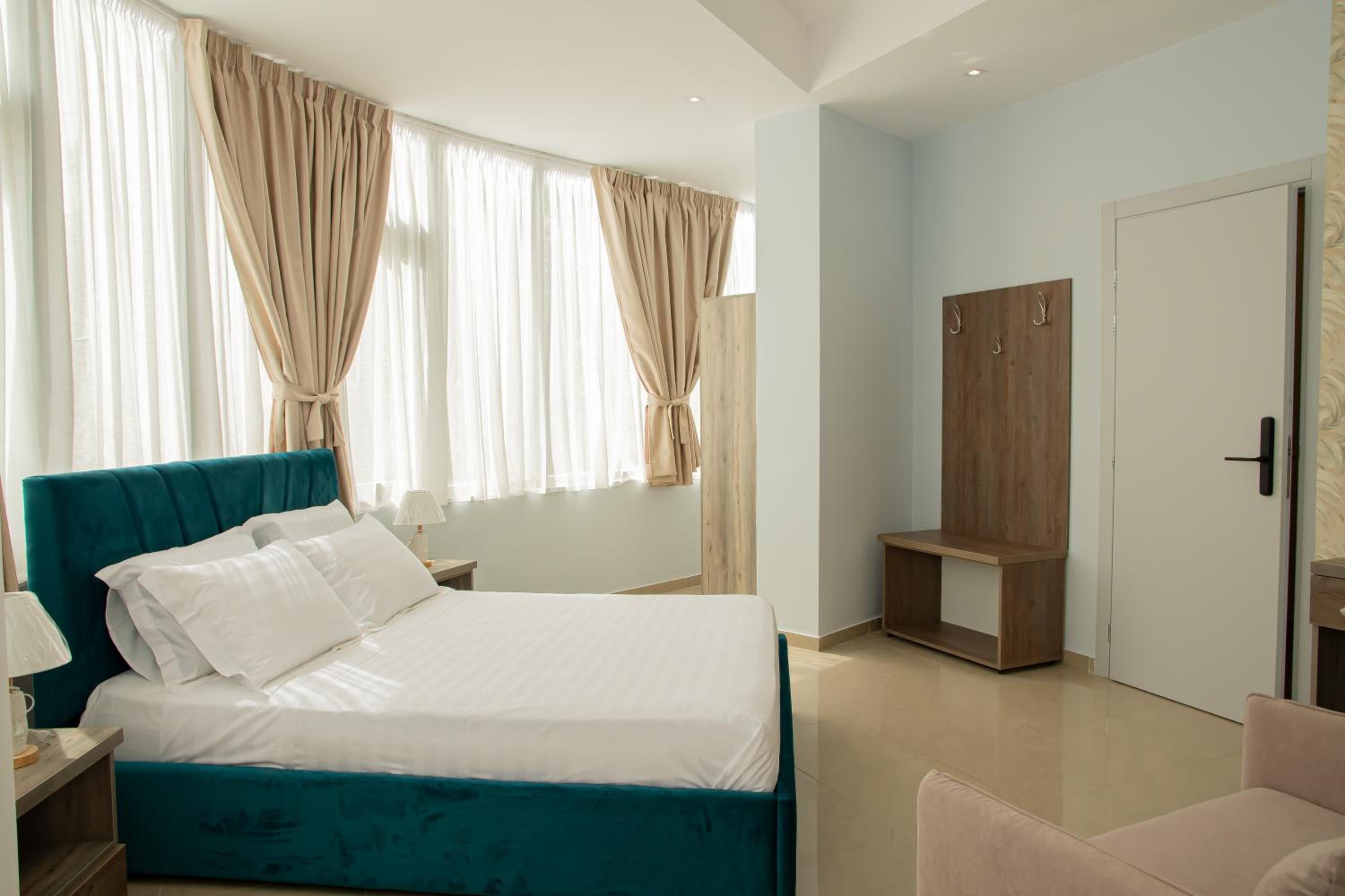 Luxury Triple Room