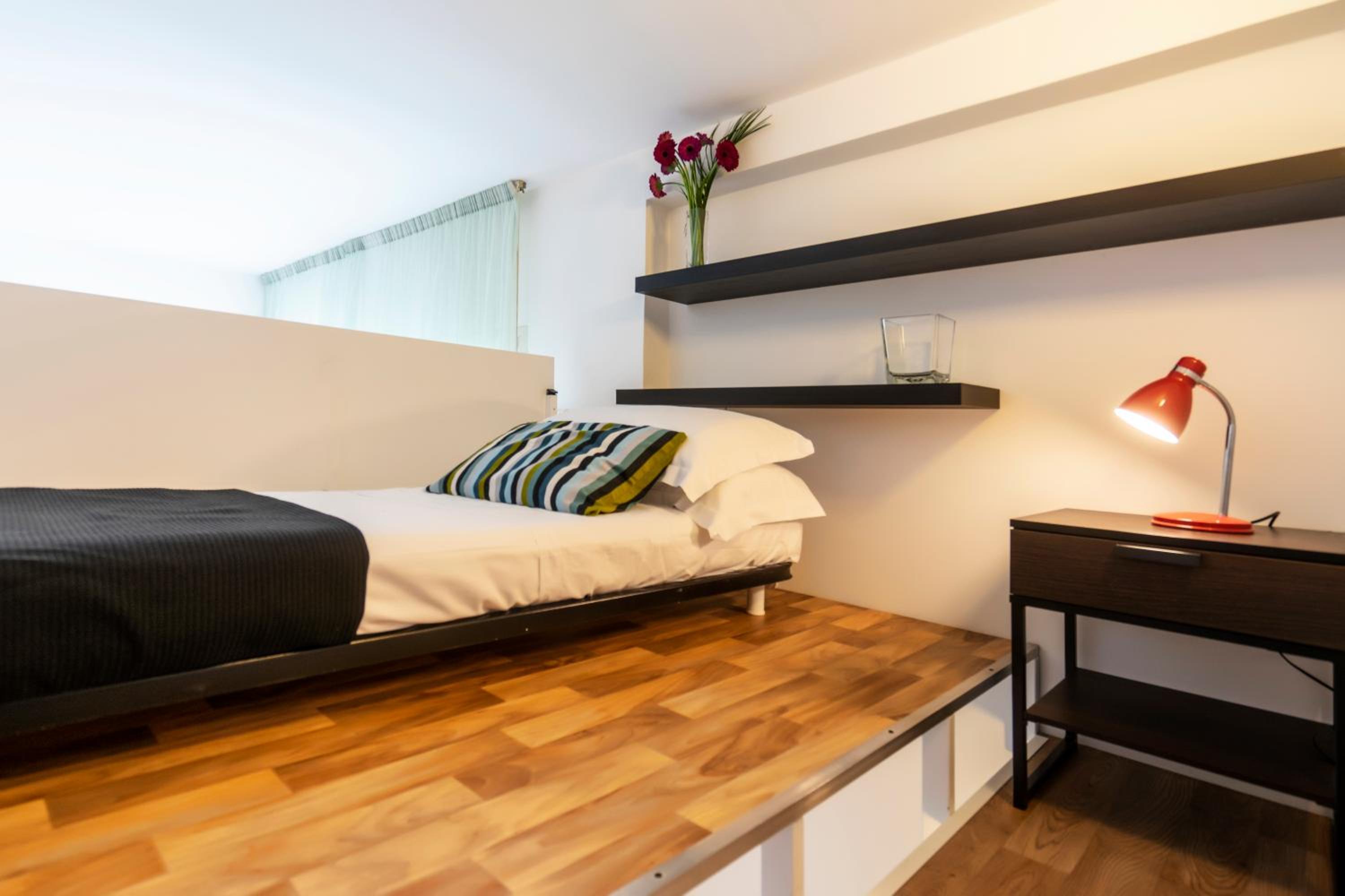 One-Bedroom Apartment with Balcony photo 3