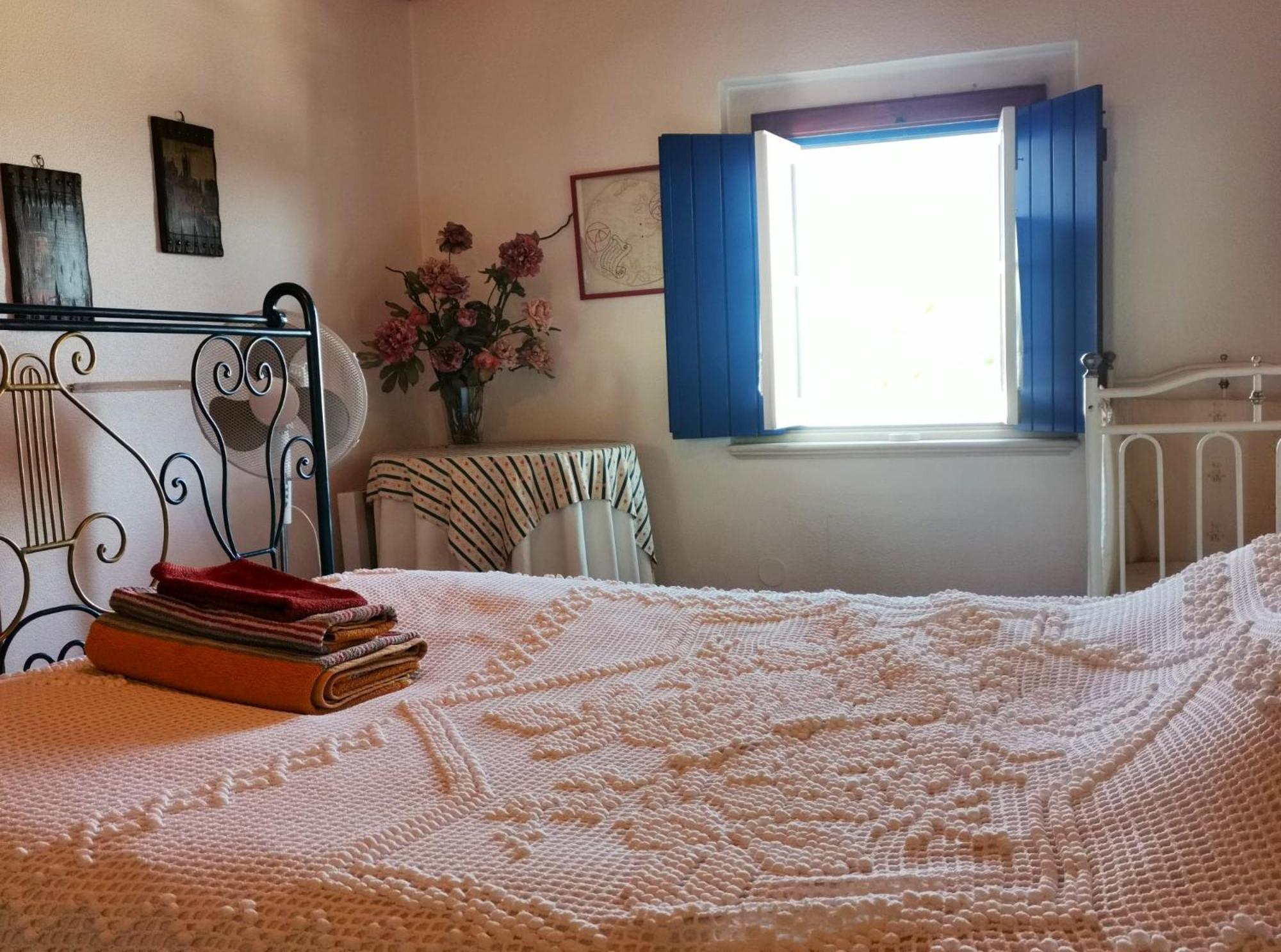 Three-Bedroom House photo 3