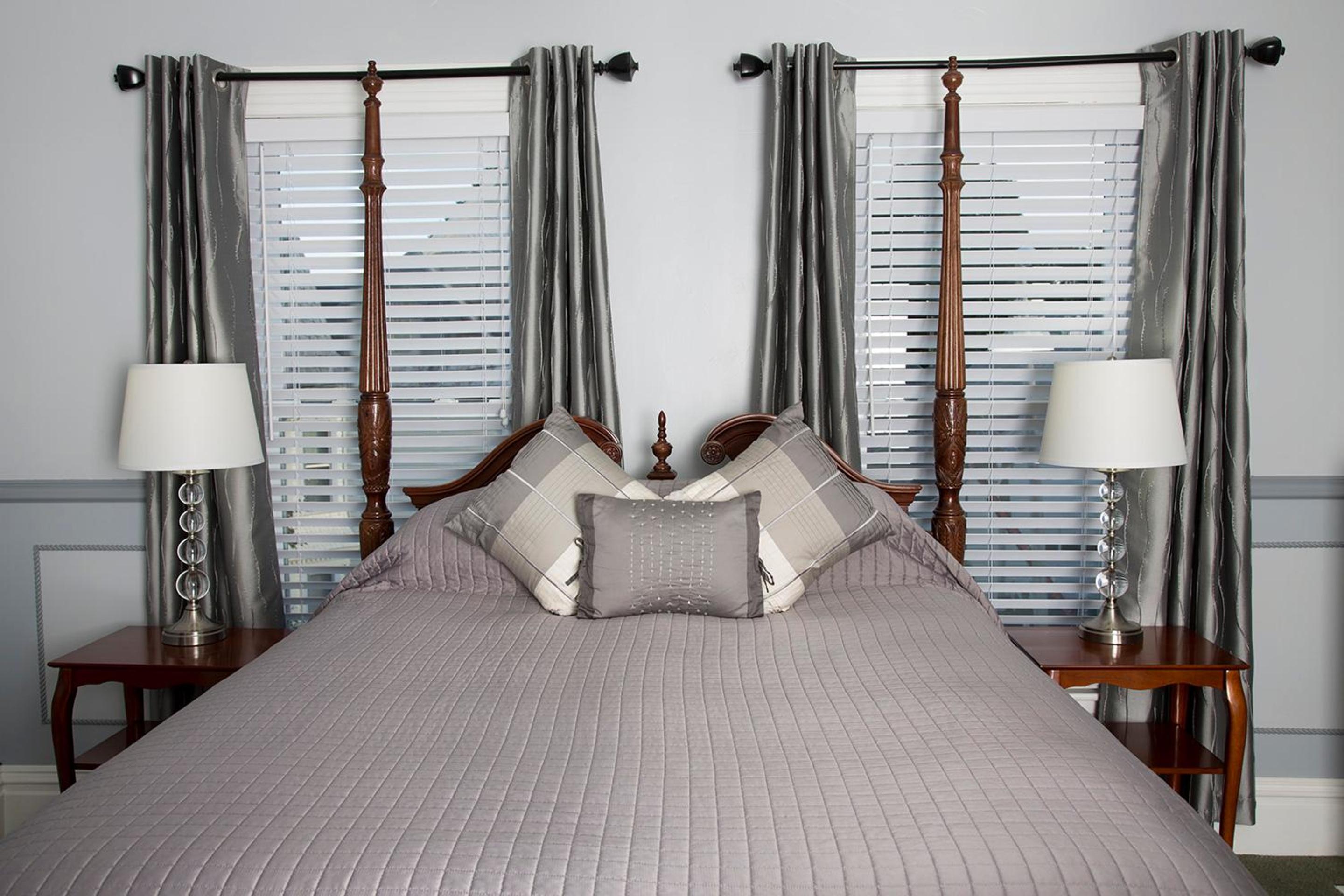 Coolidge Deluxe Bedroom photo 2