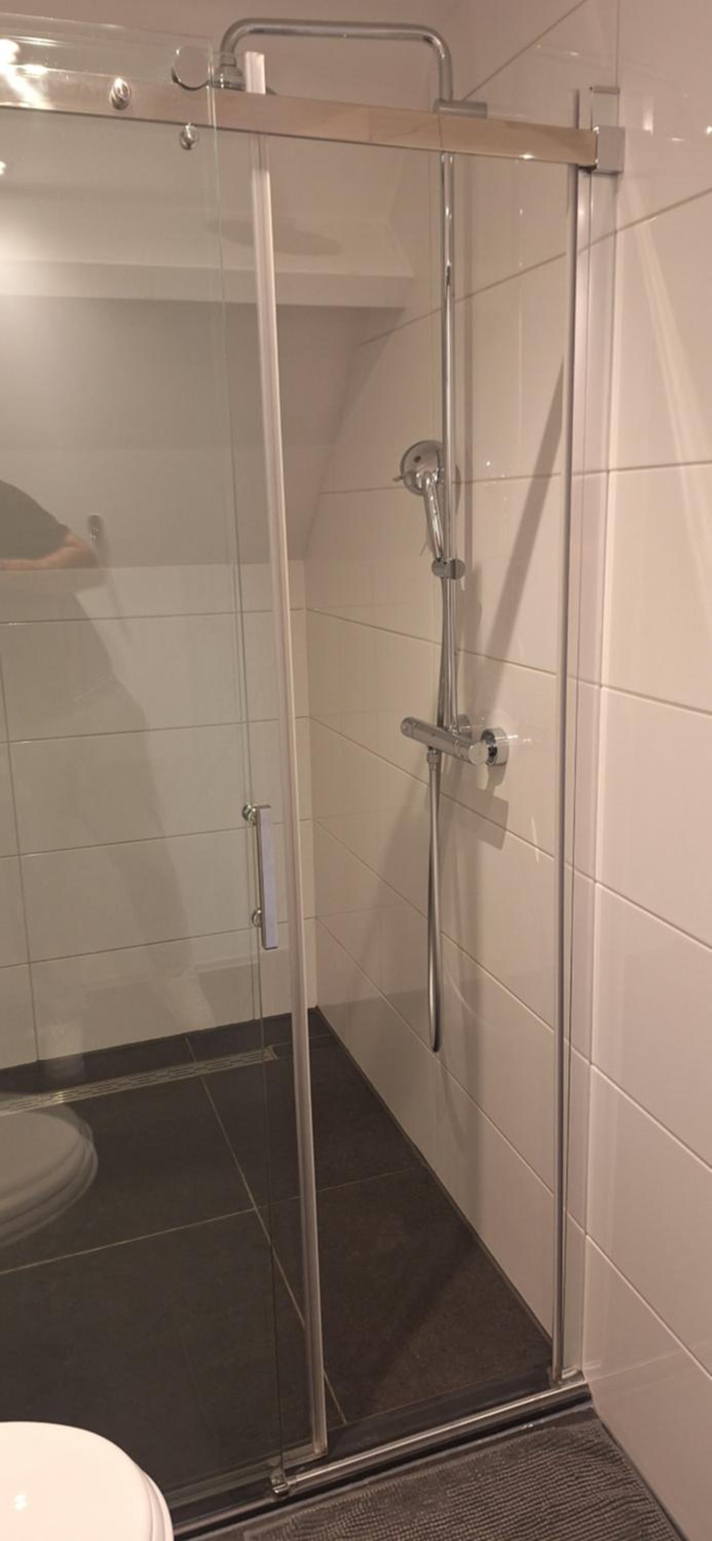 Double Room with Private Bathroom - Photo 17