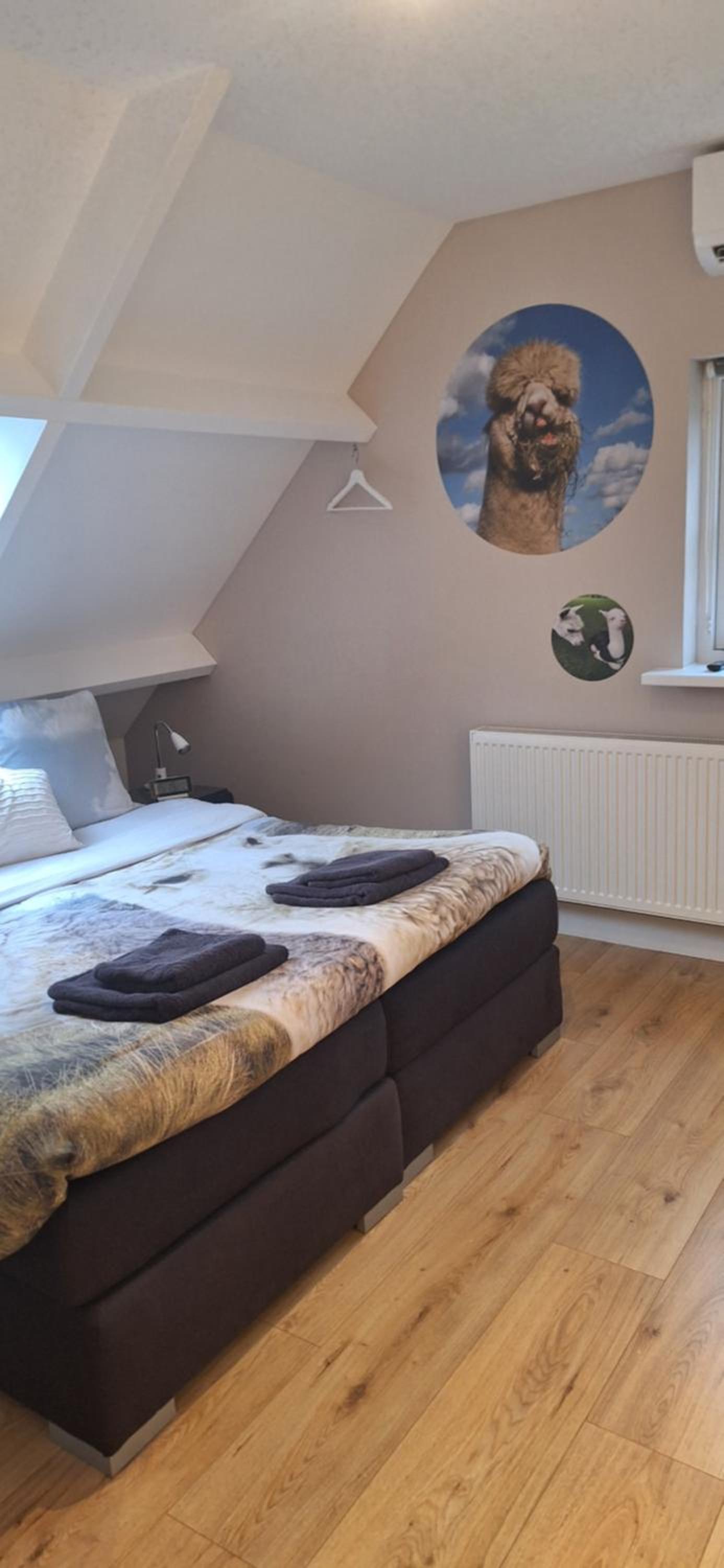 Double Room with Private Bathroom - Photo 15