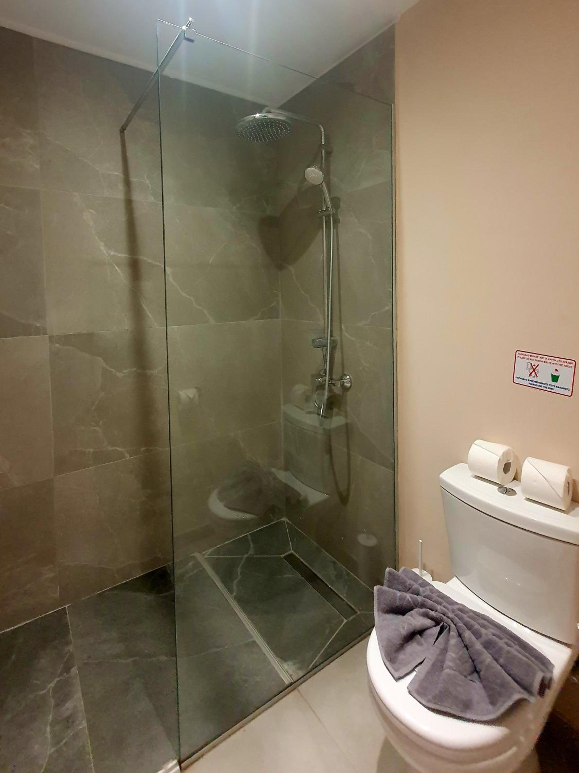 Superior Double or Twin Room with Pool View photo 1