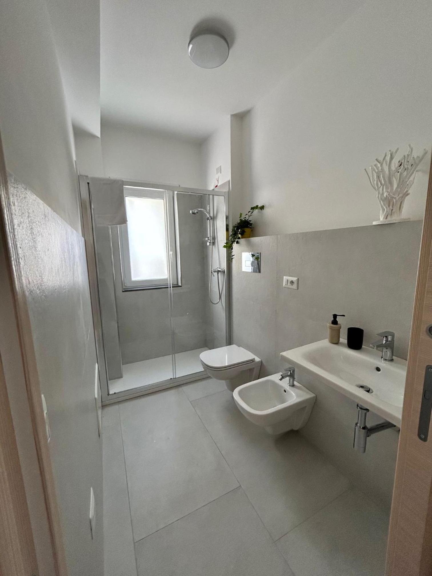 Large Double Room photo 3