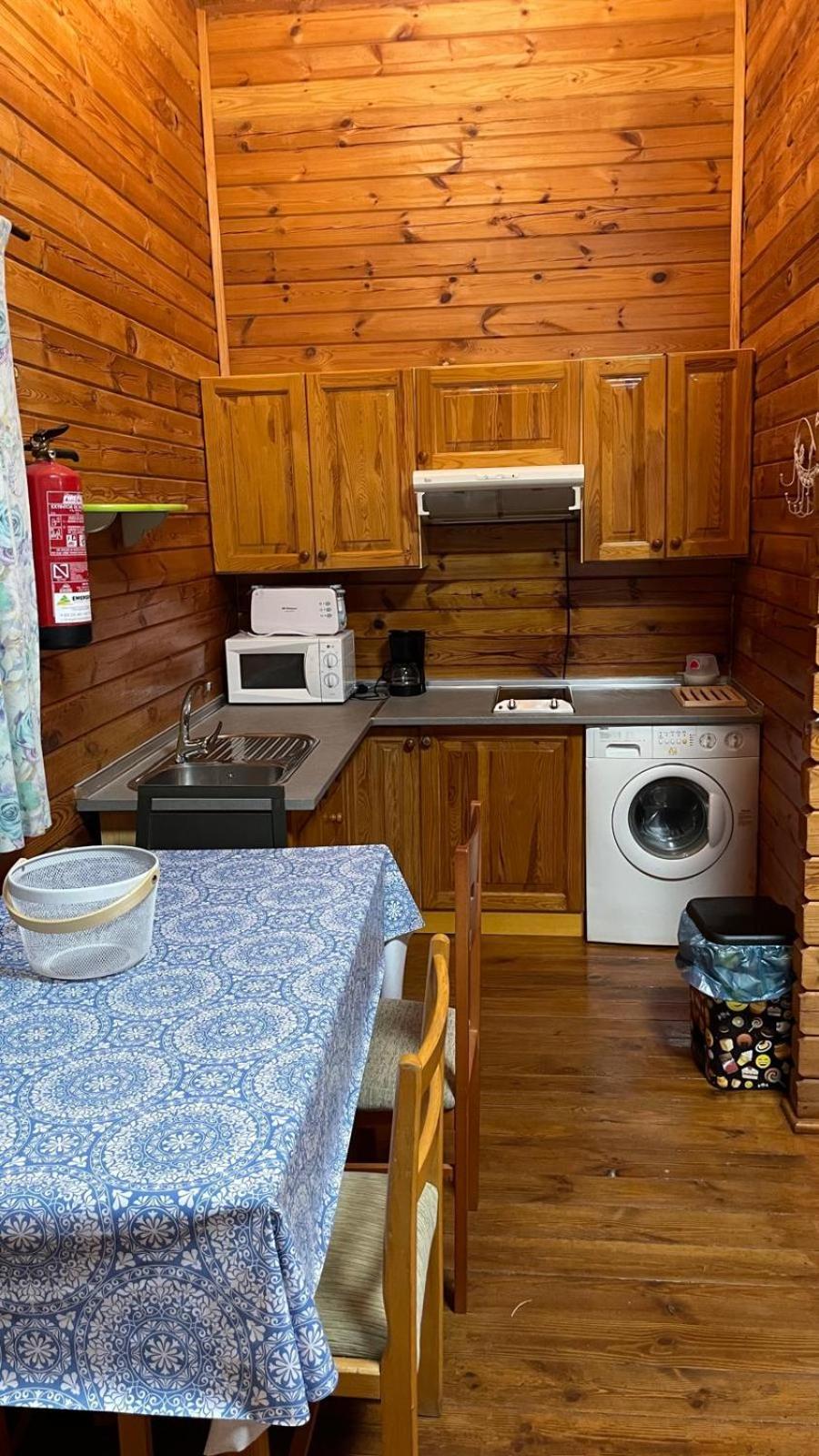 Three-Bedroom House photo 2