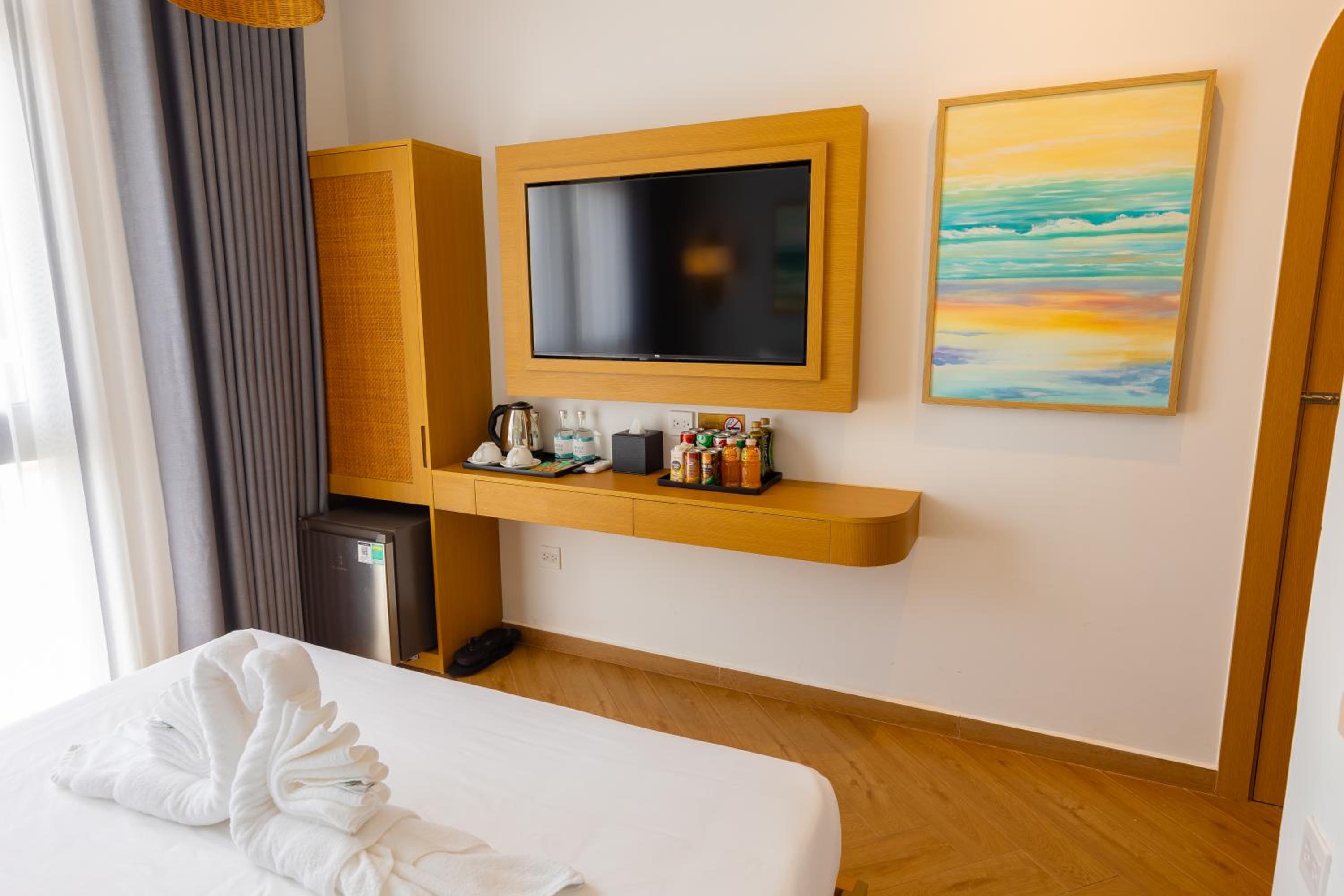 Standard Double Room - Photo 11
