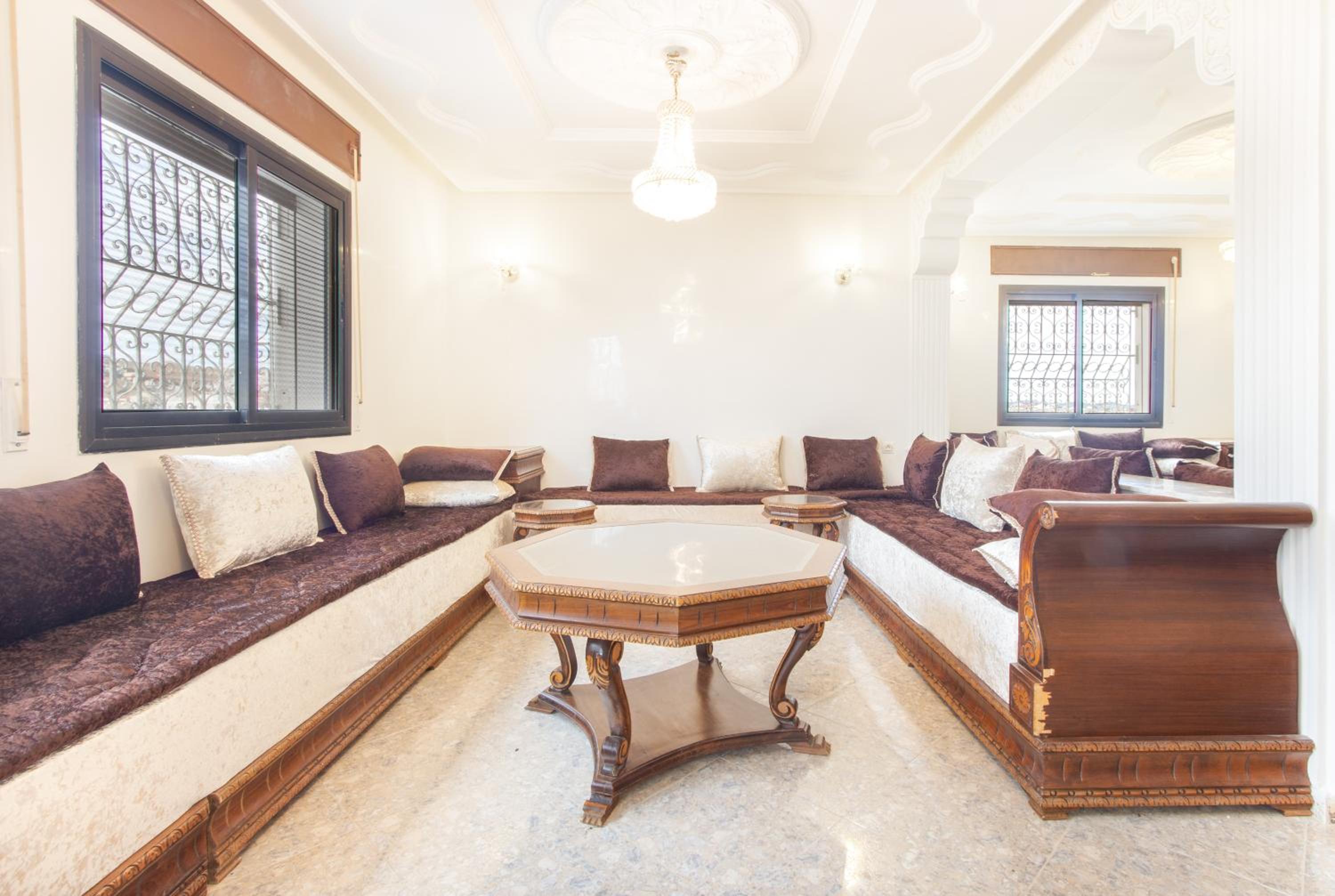 Two-Bedroom Apartment with Balcony photo 2