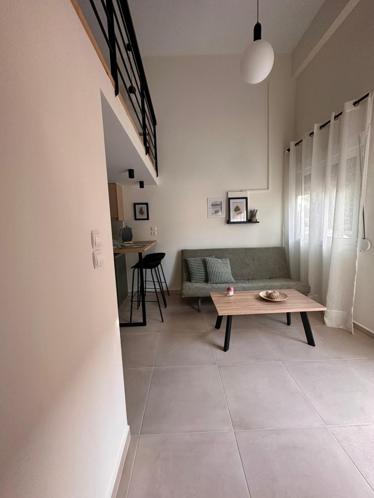 One-Bedroom Apartment photo 3