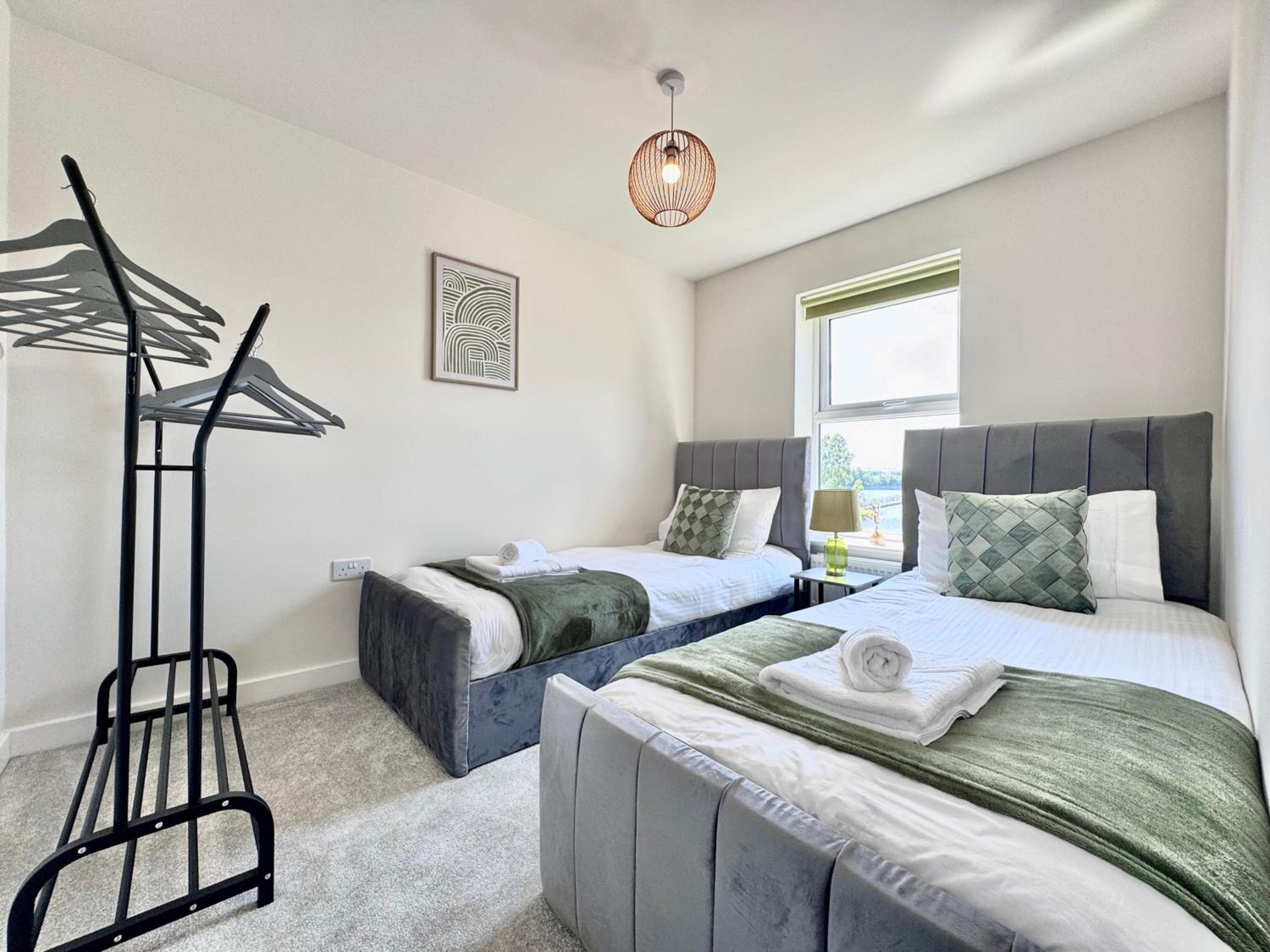 Four-Bedroom House photo 1