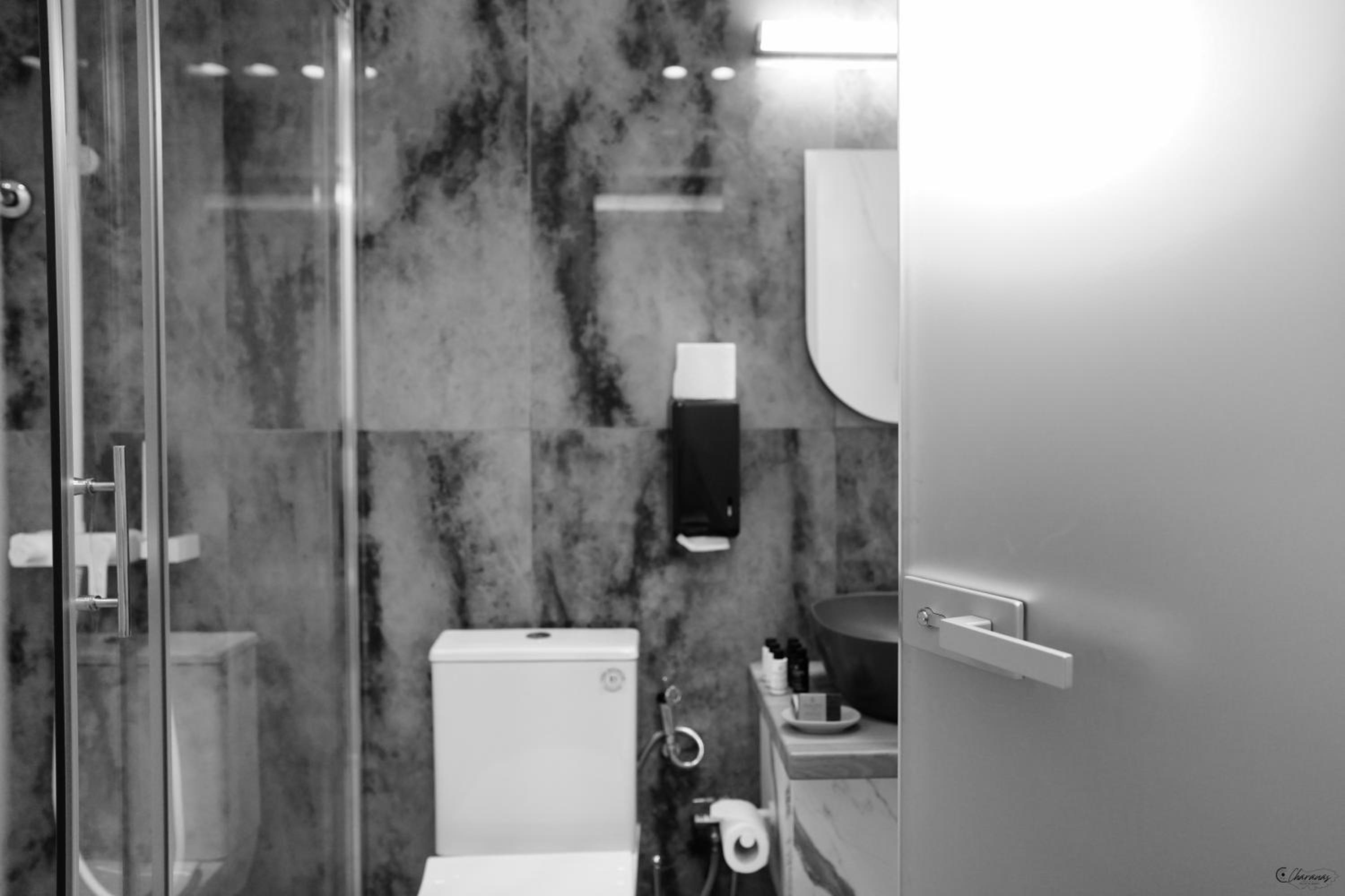 Deluxe Junior Suite photo 3