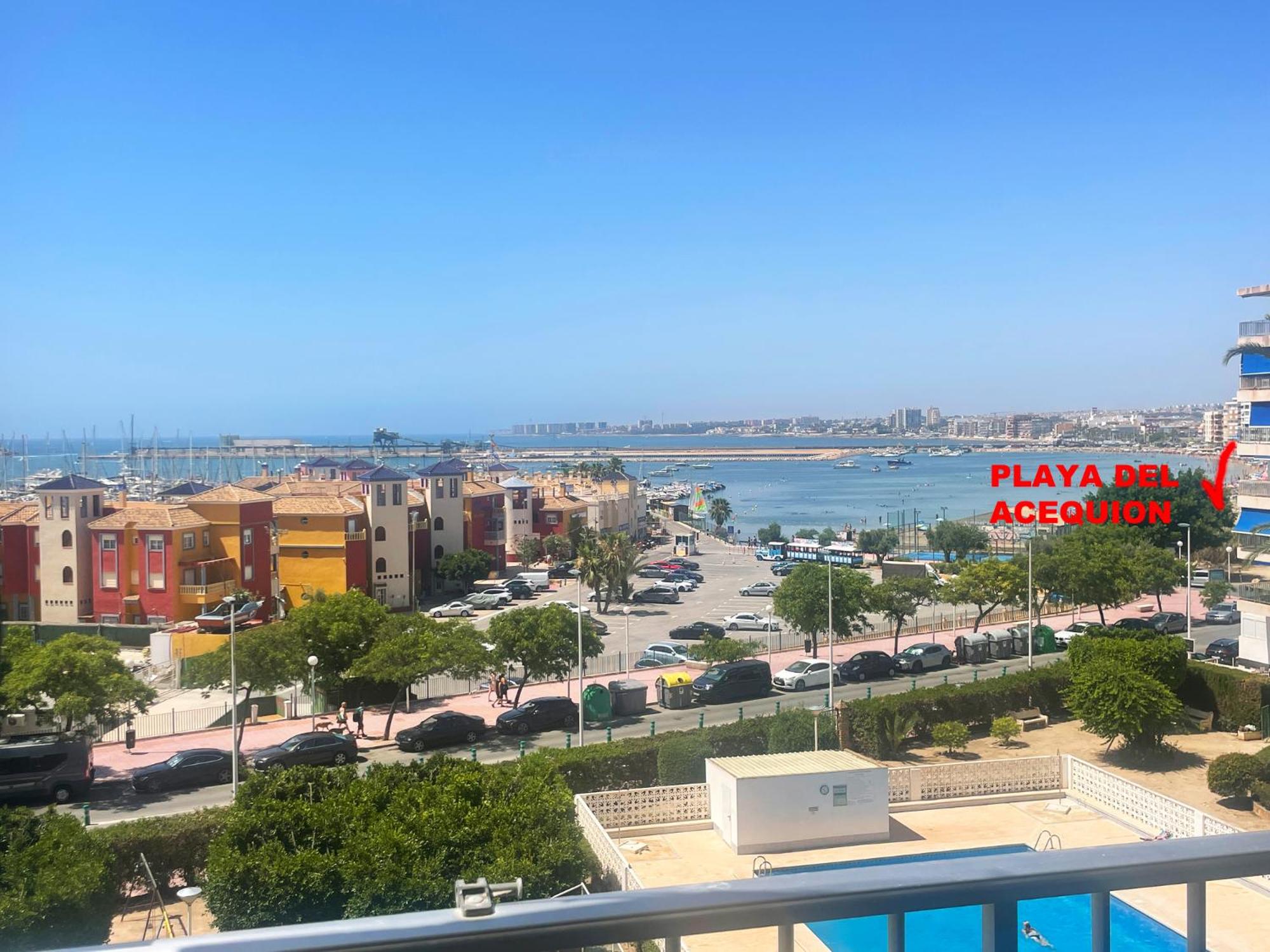 Two-Bedroom Apartment with Balcony and Sea View photo 3
