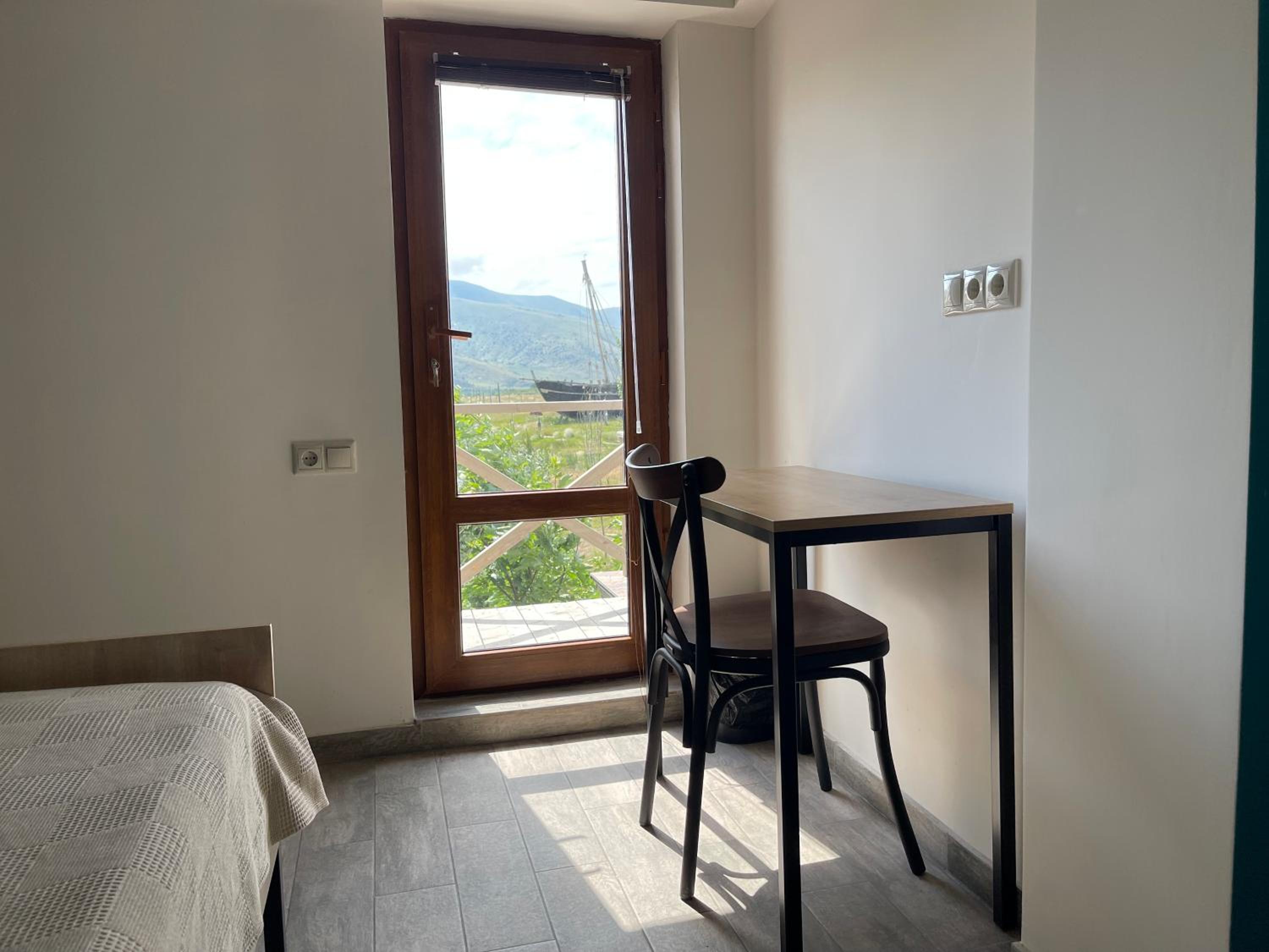 Budget Double Room photo 2