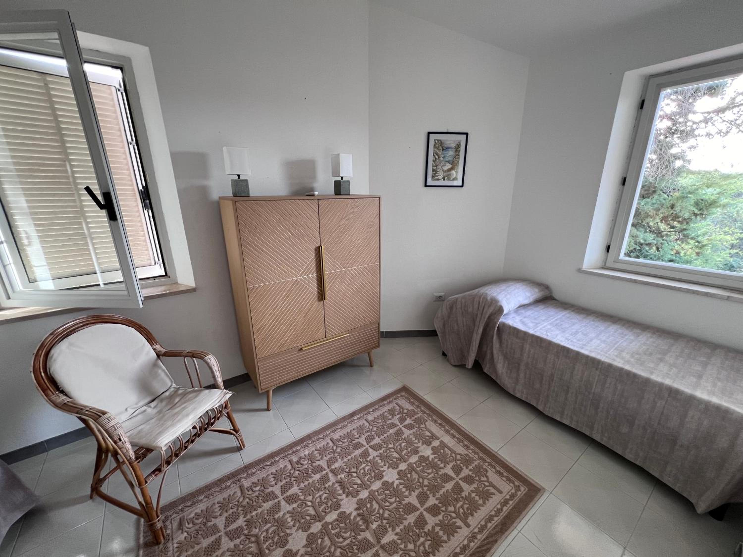 Apartment with Balcony photo 3