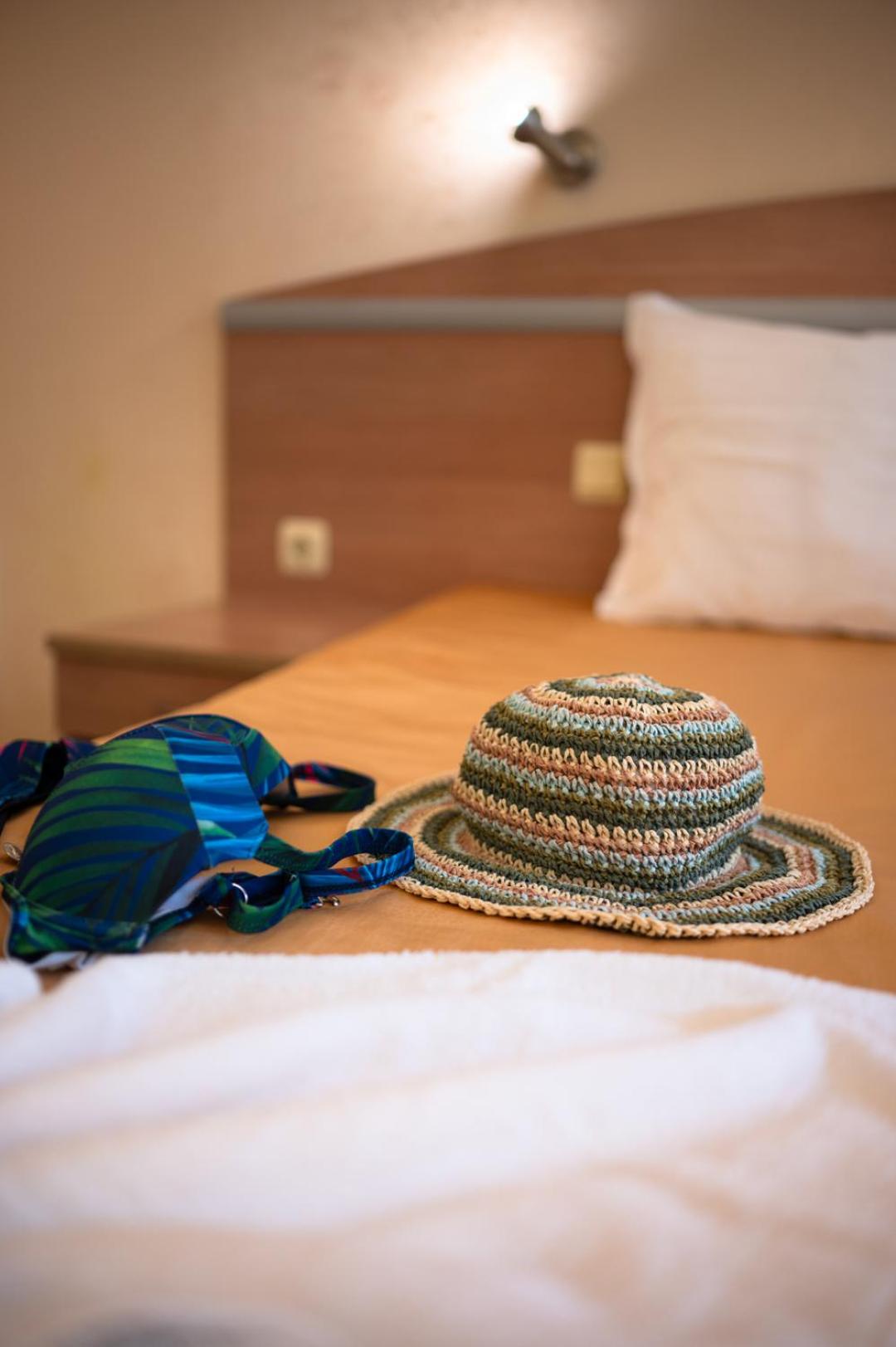 Economy Double or Twin Room (No Balcony) photo 1