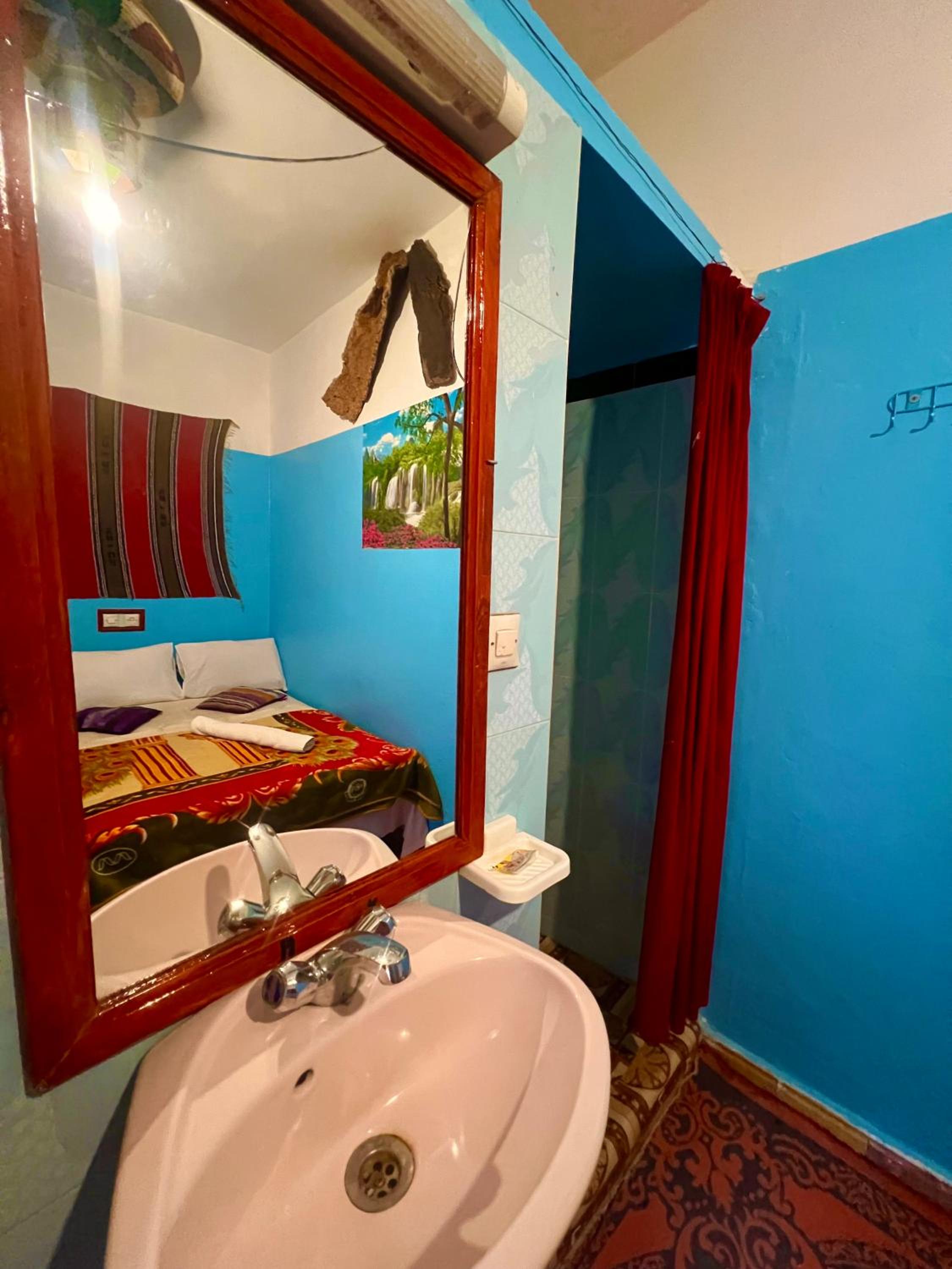 Budget Double Room photo 3
