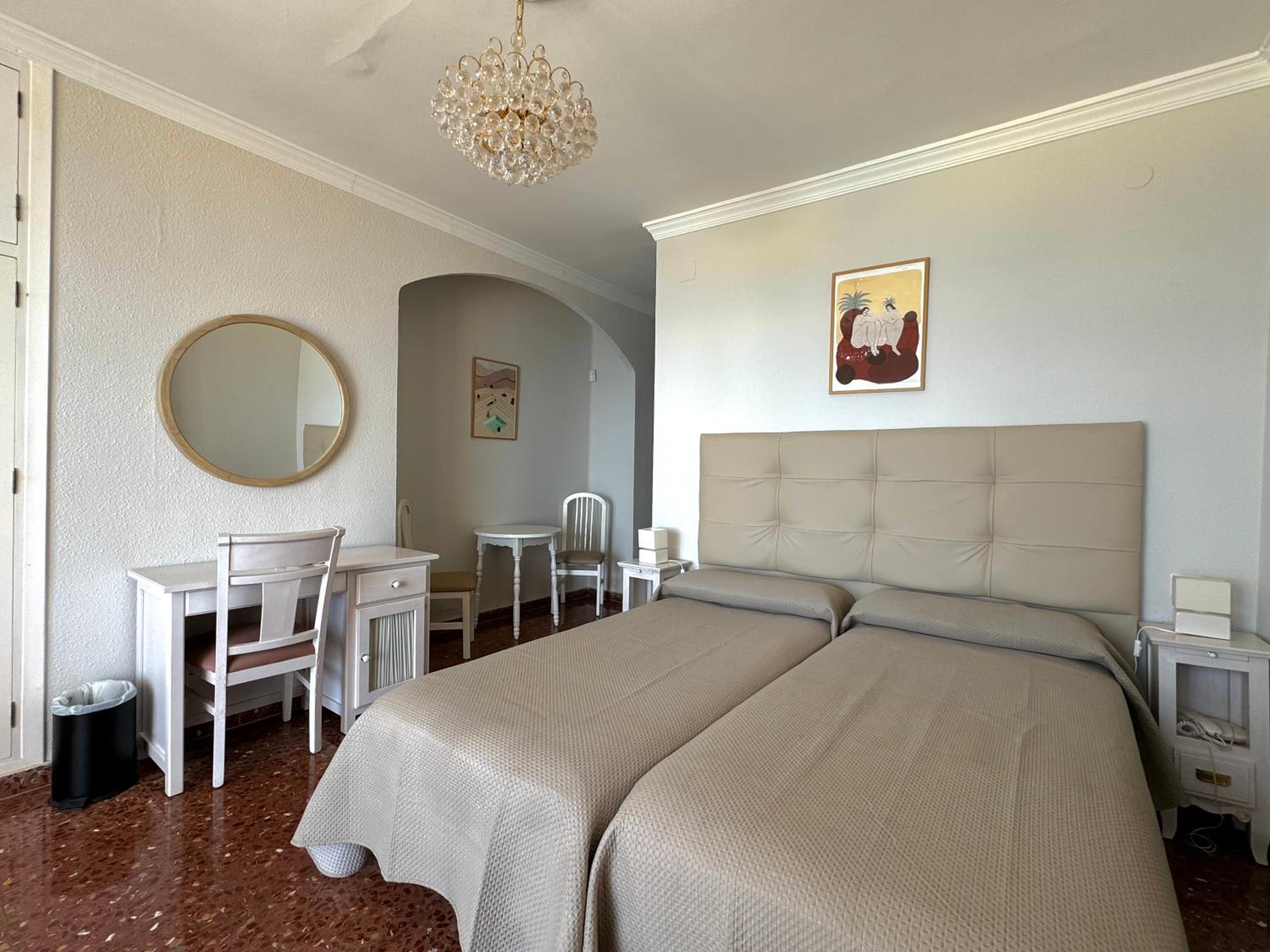 Habitación Doble con Balcón y Vista al Mar