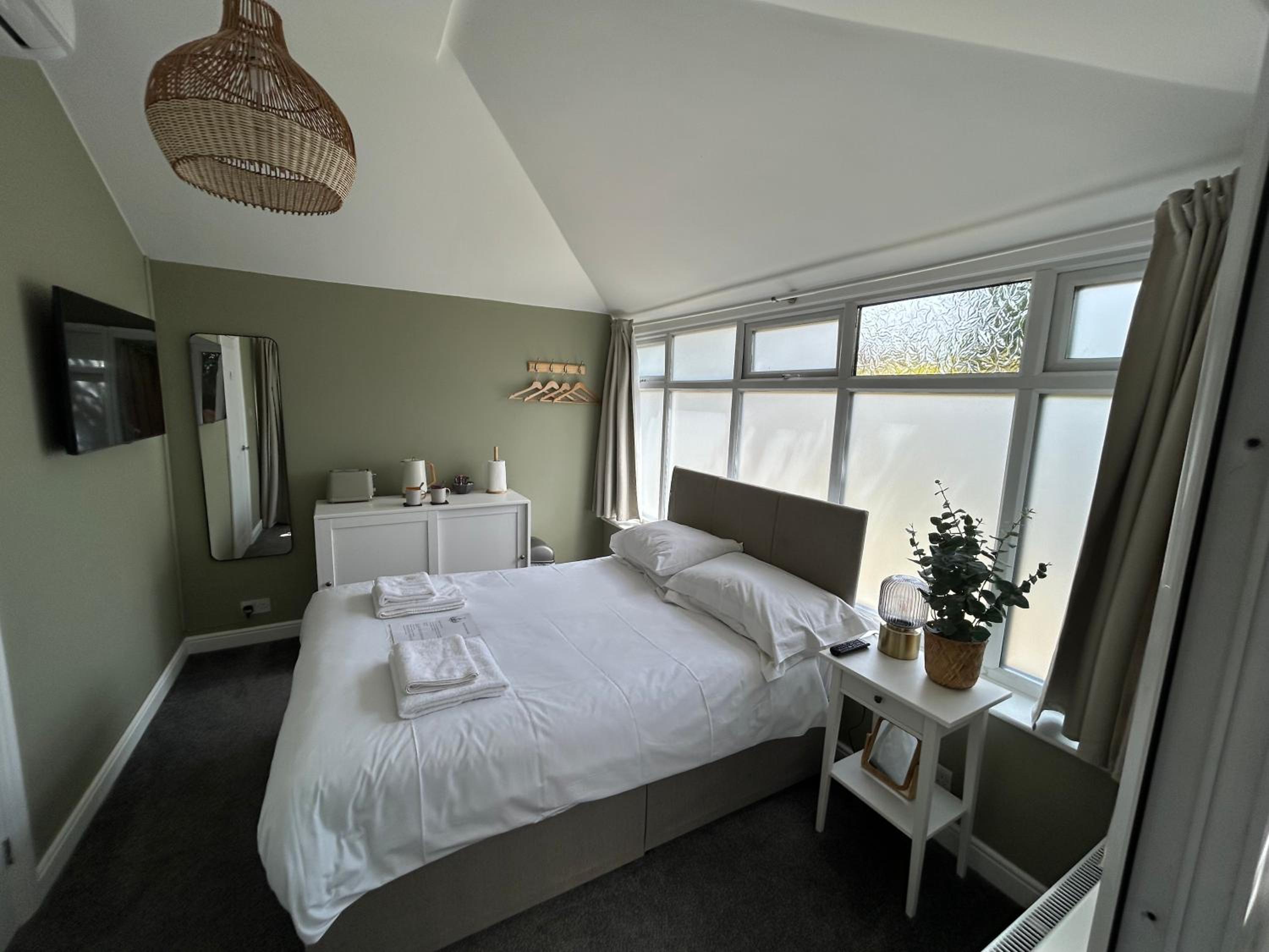 Double Room with Private Bathroom - Photo 1