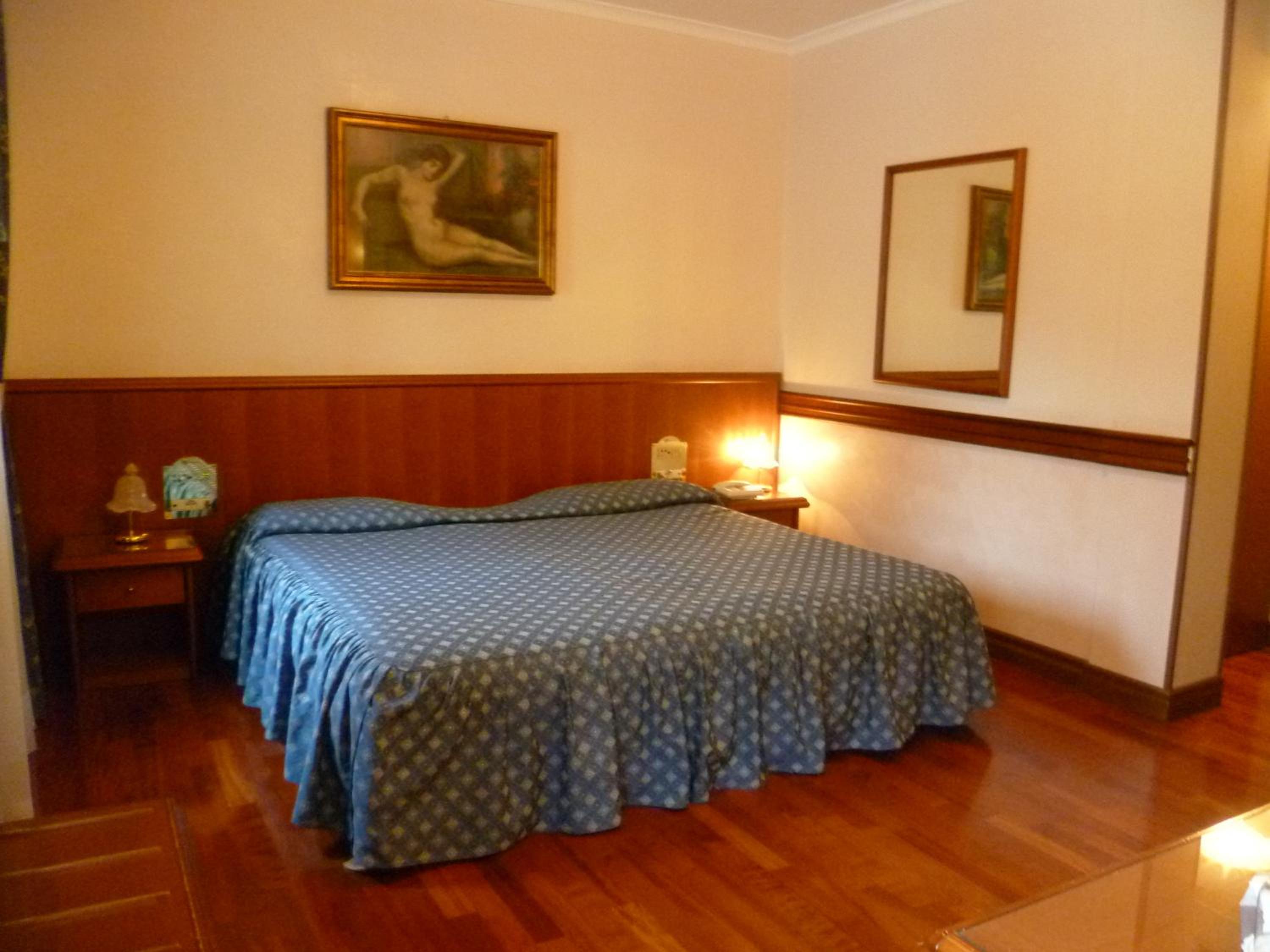 Double Room - Photo 20