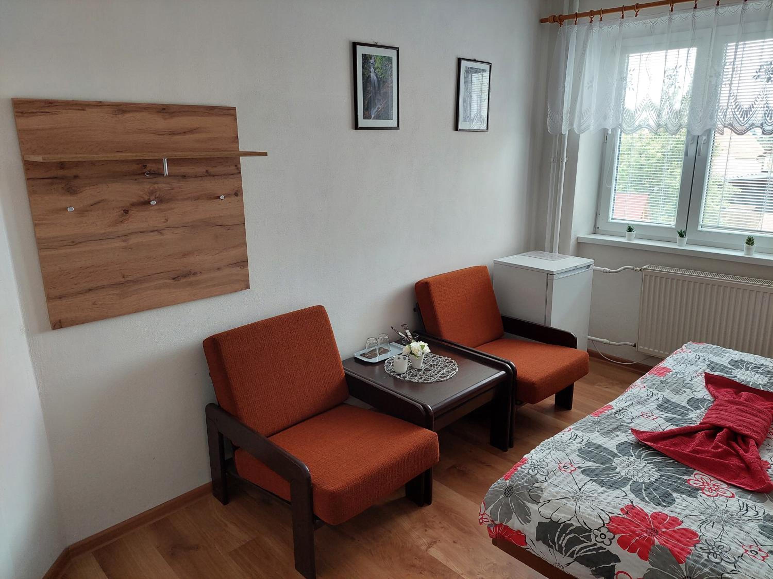 Standard Twin Room - Photo 3