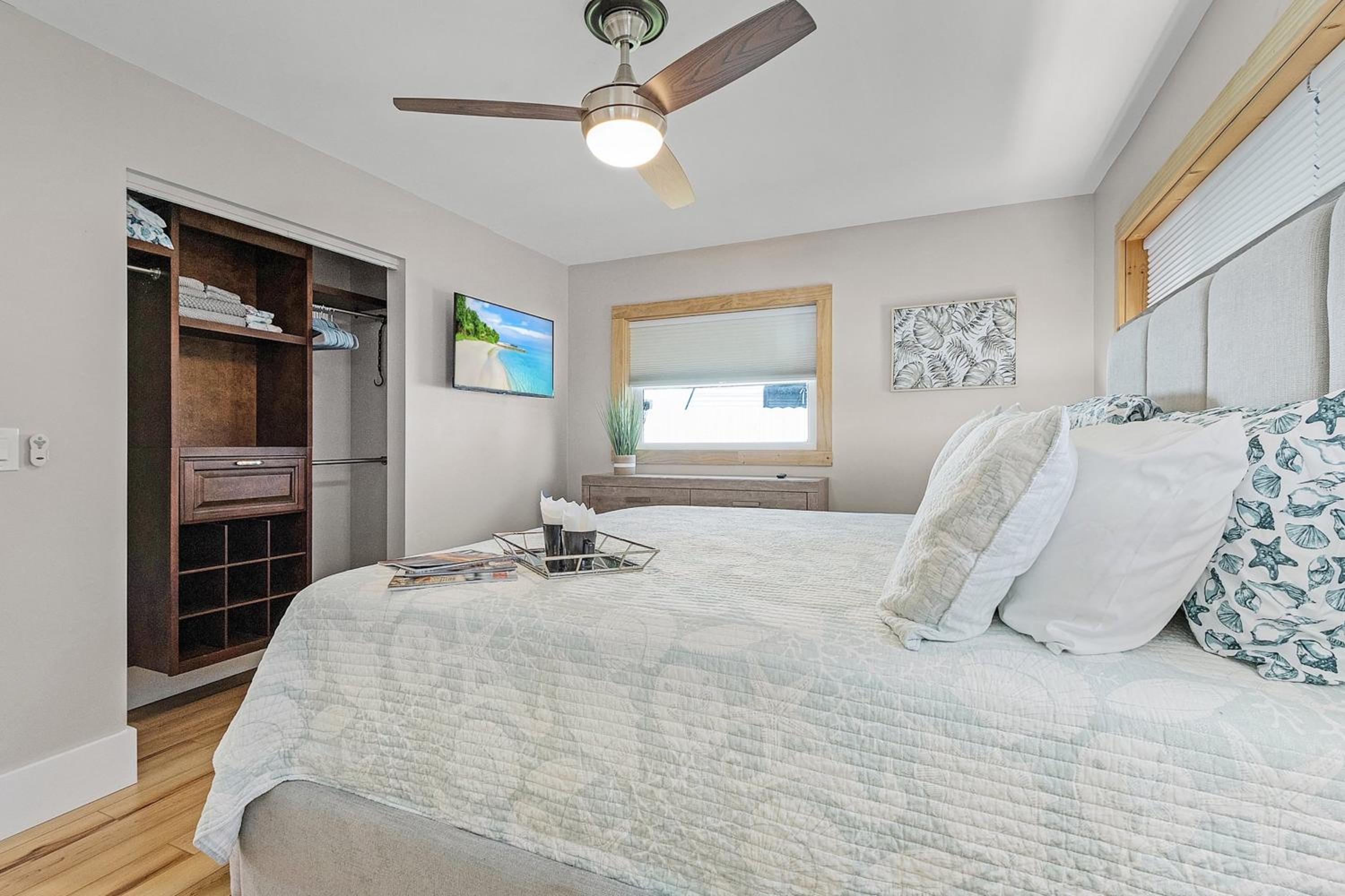 Three-Bedroom House photo 1