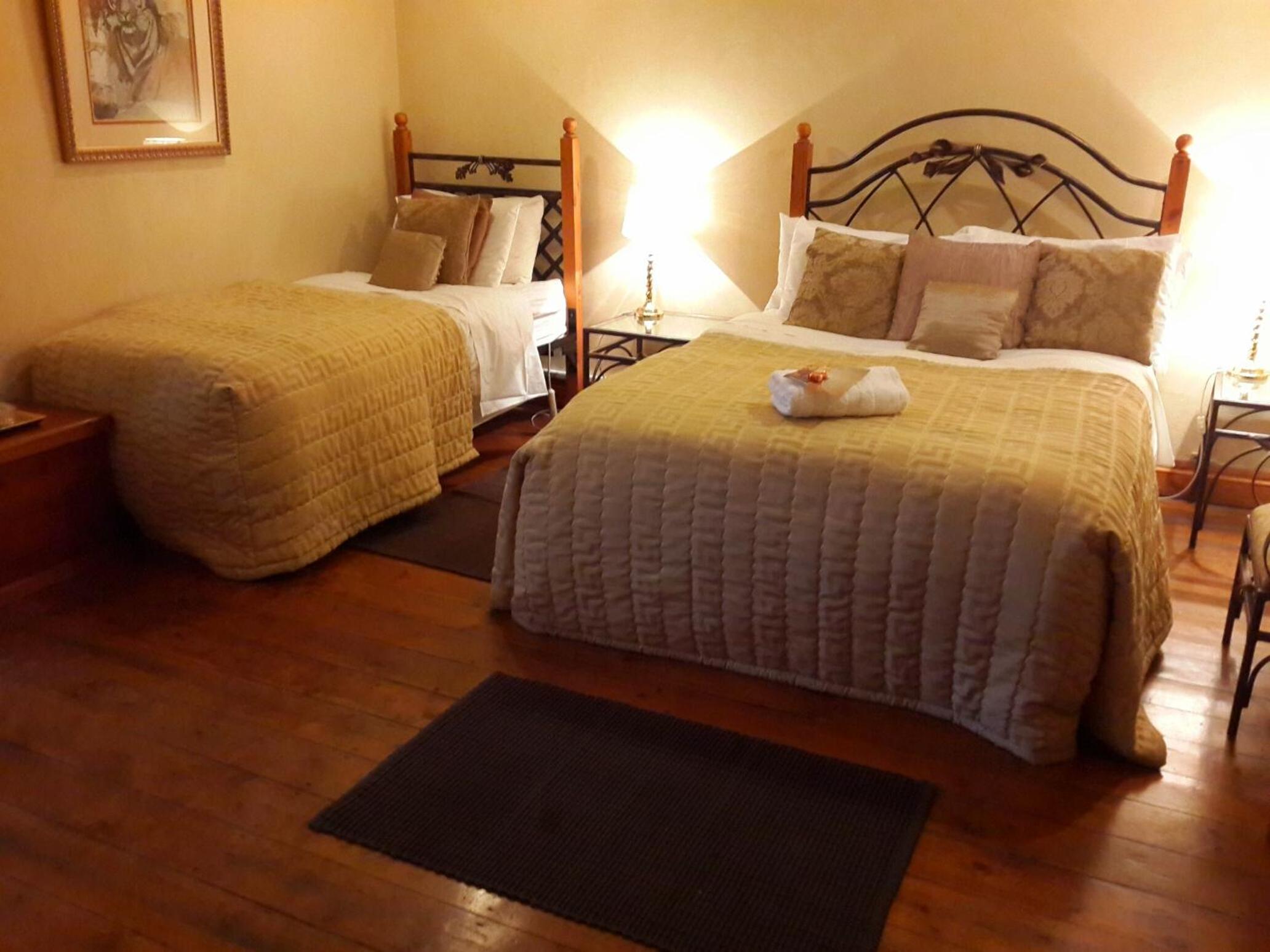 Family Room with Bathroom photo 2