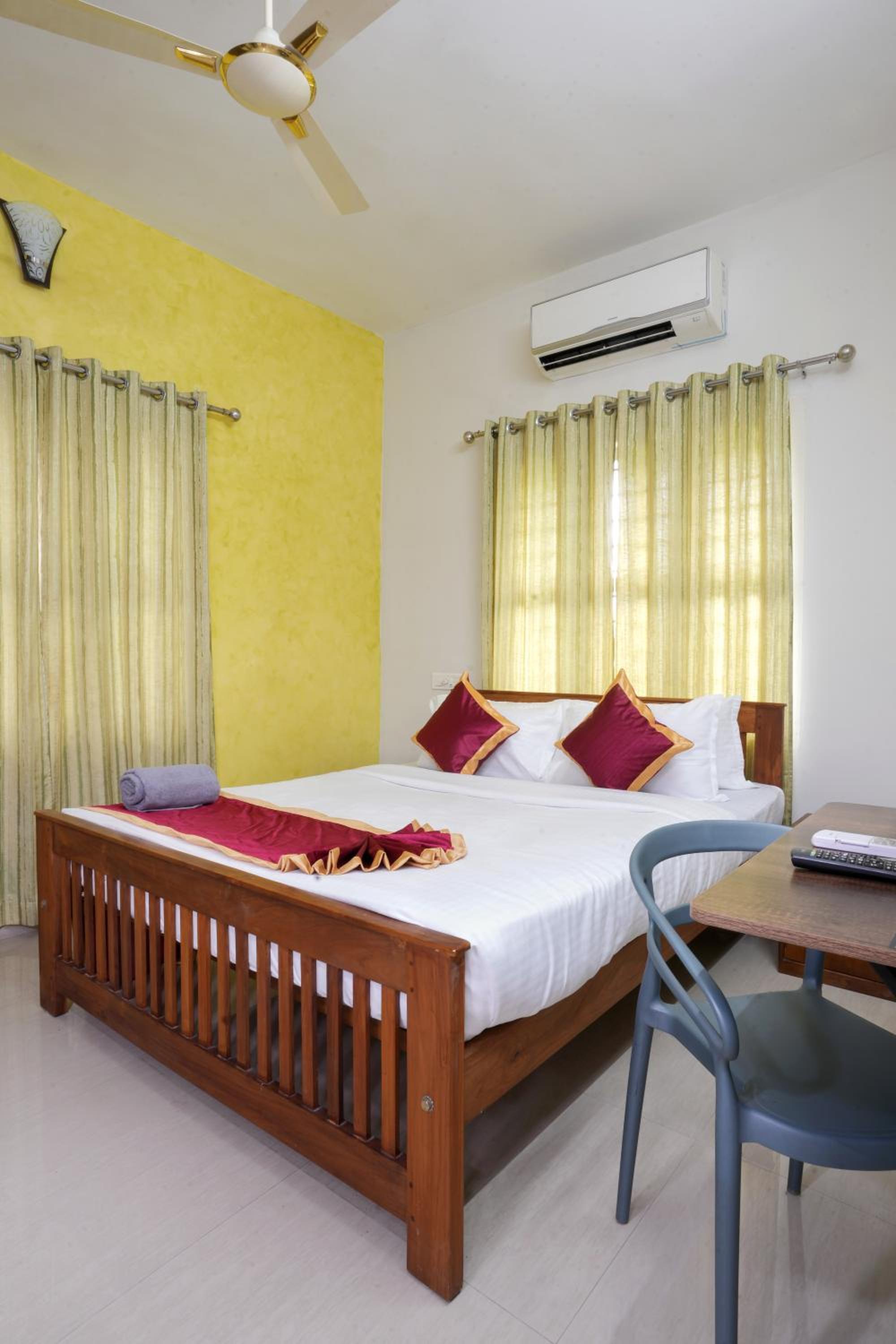 Budget Double Room photo 1