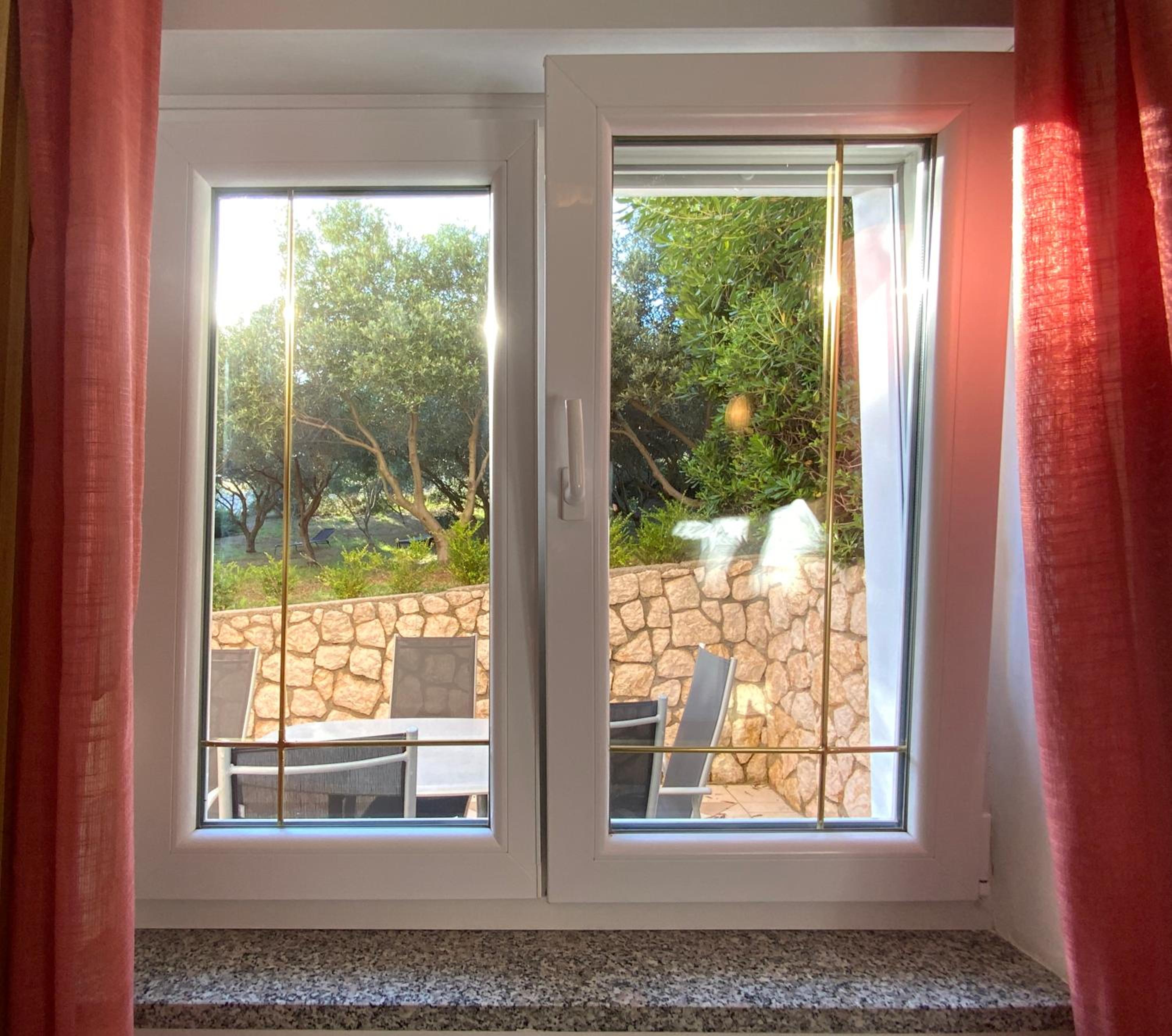 One-Bedroom Apartment with Terrace 1 - Photo 2
