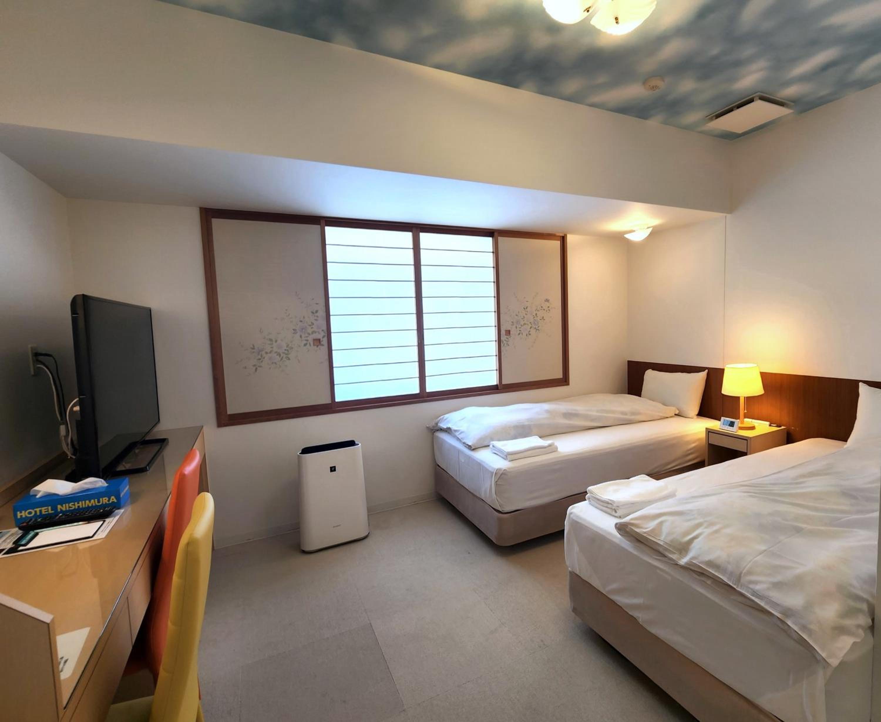 Standard Twin Room - Non-Smoking photo 2