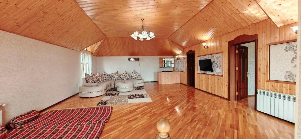 Villa photo 1