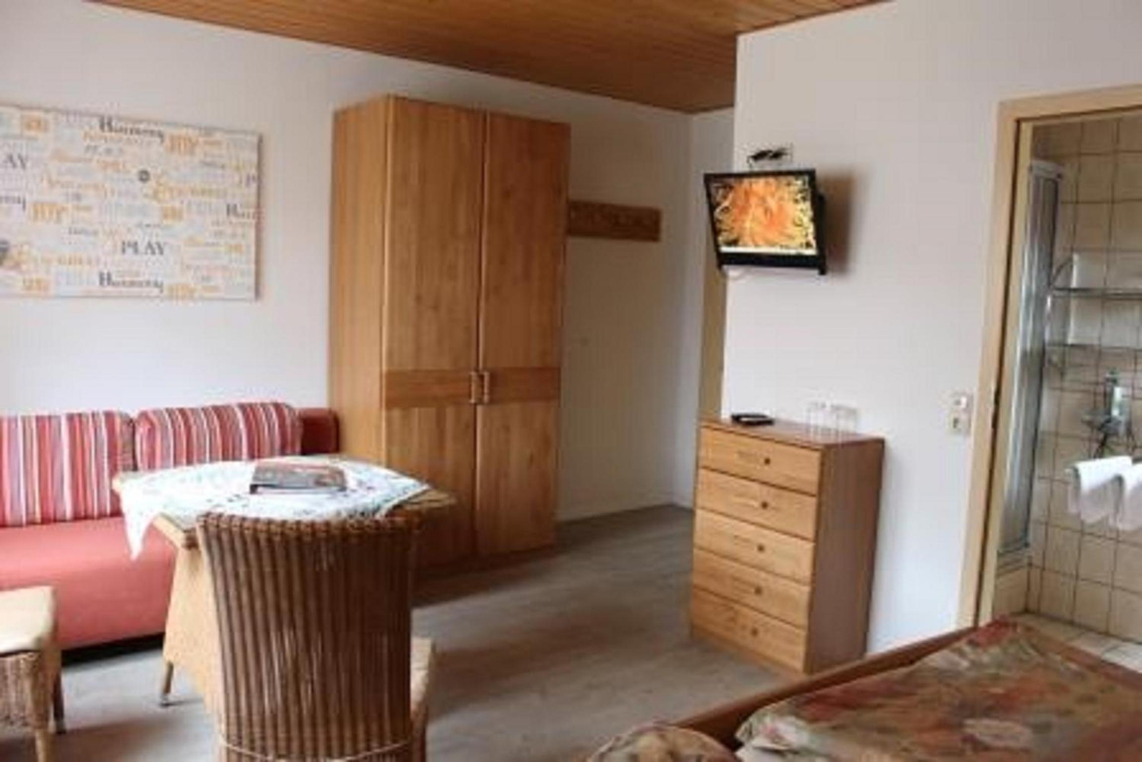 Double Room - Photo 2