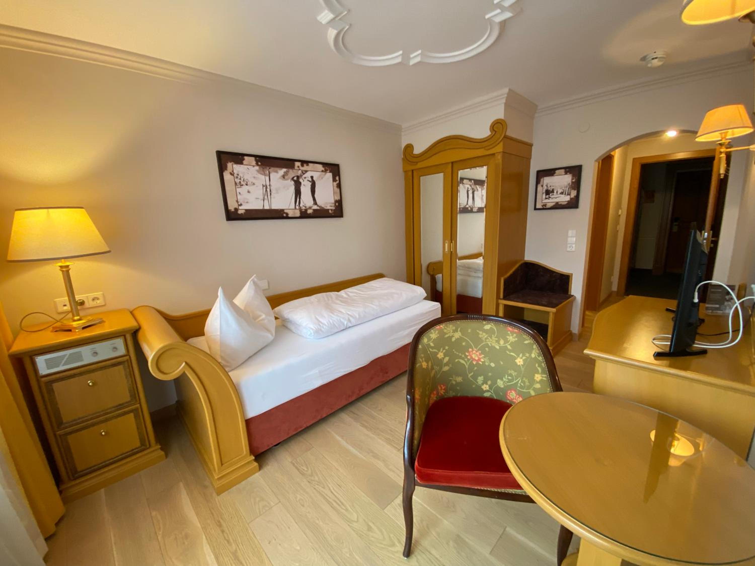 Single Room photo 3