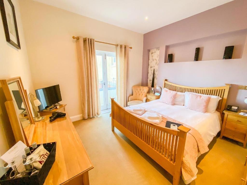 Standard Double Room photo 2