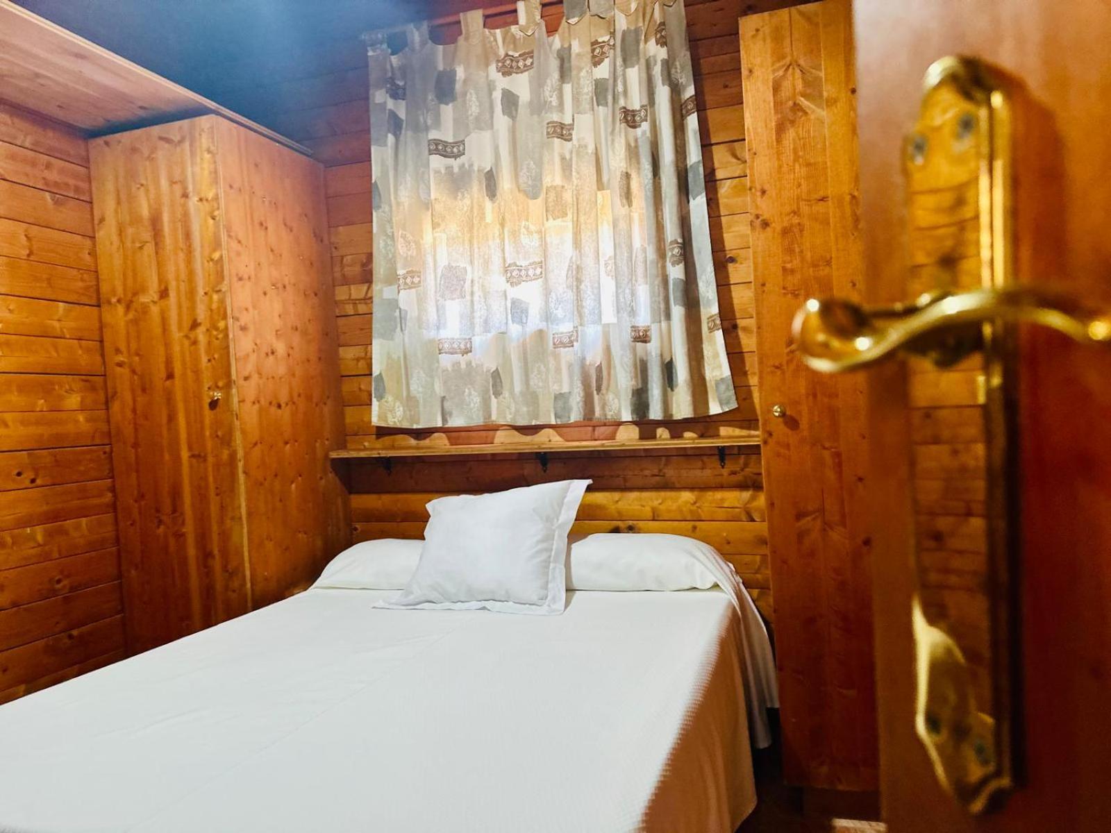 Bungalow de Dos Habitaciones (4 Adultos)