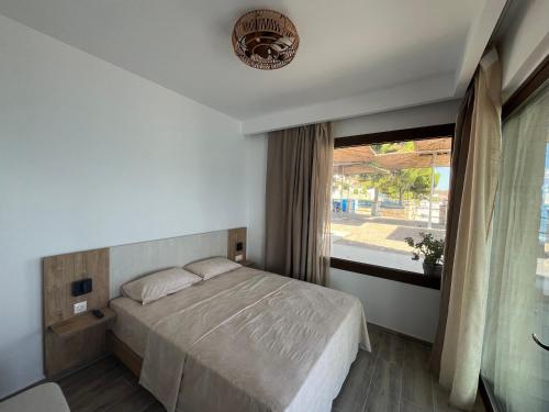 Deluxe Suite with Sea View photo 3