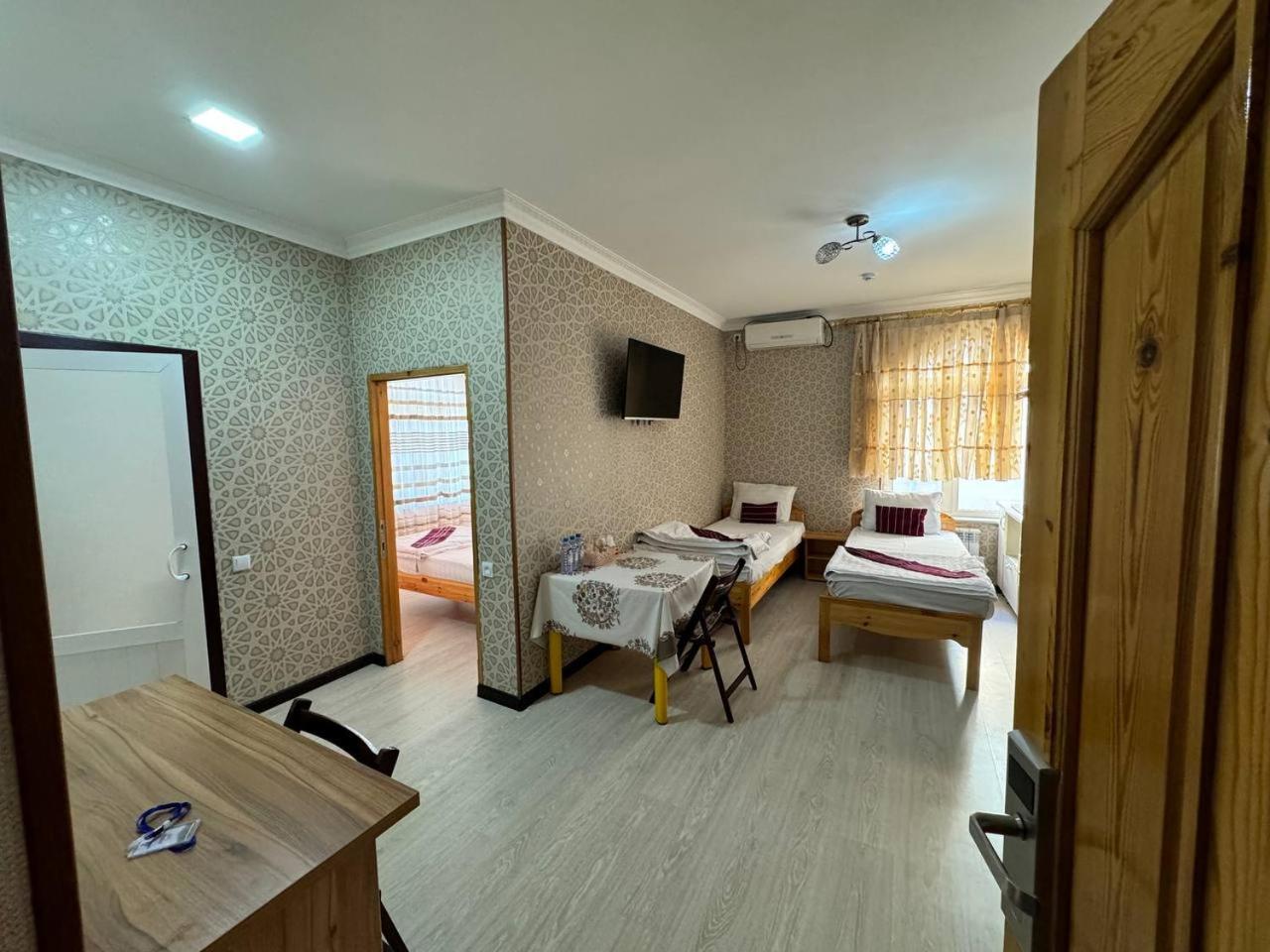 Quadruple Room with Private Bathroom photo 1