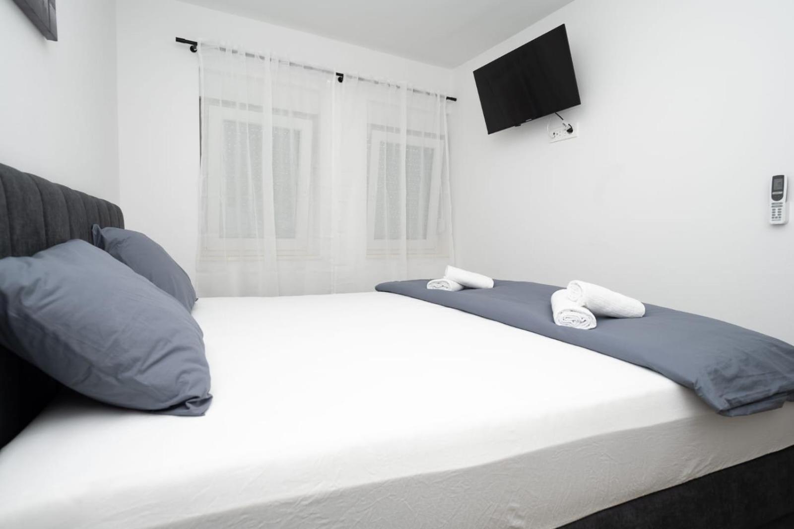 Three-Bedroom Villa photo 1
