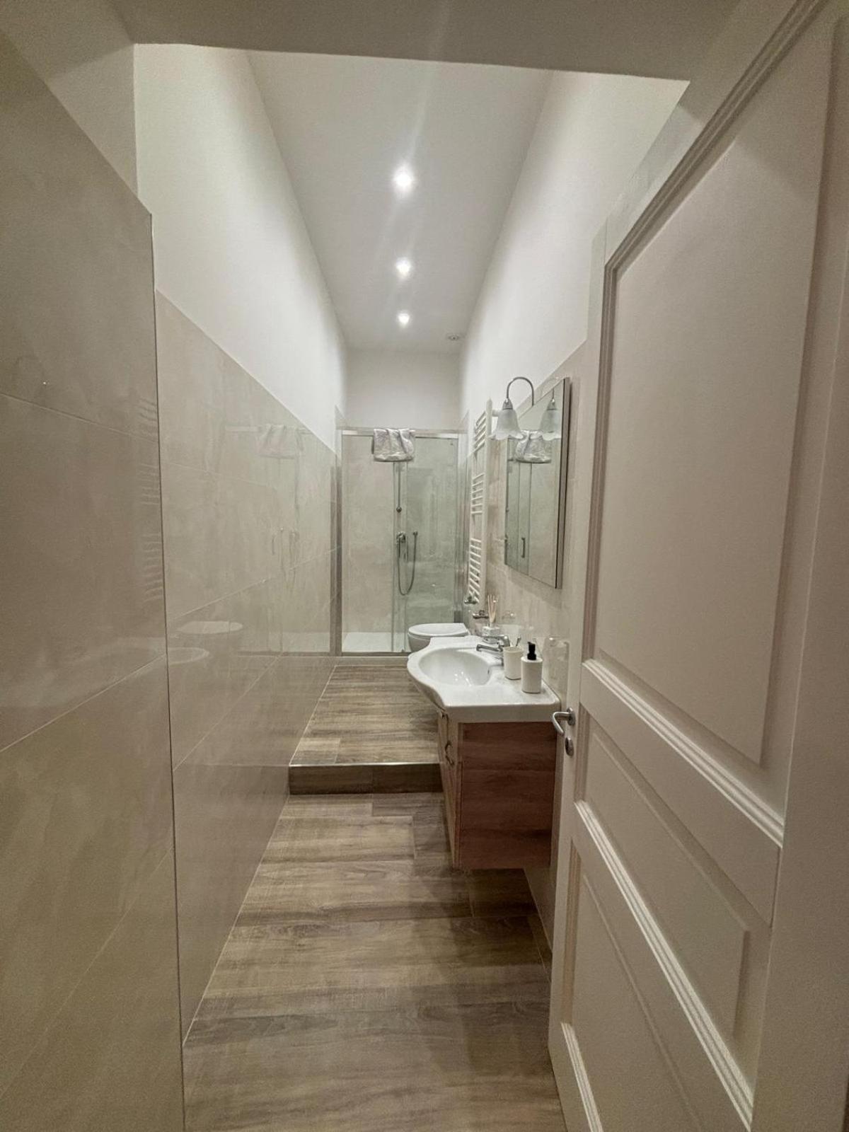 Quadruple Room with Bathroom photo 2