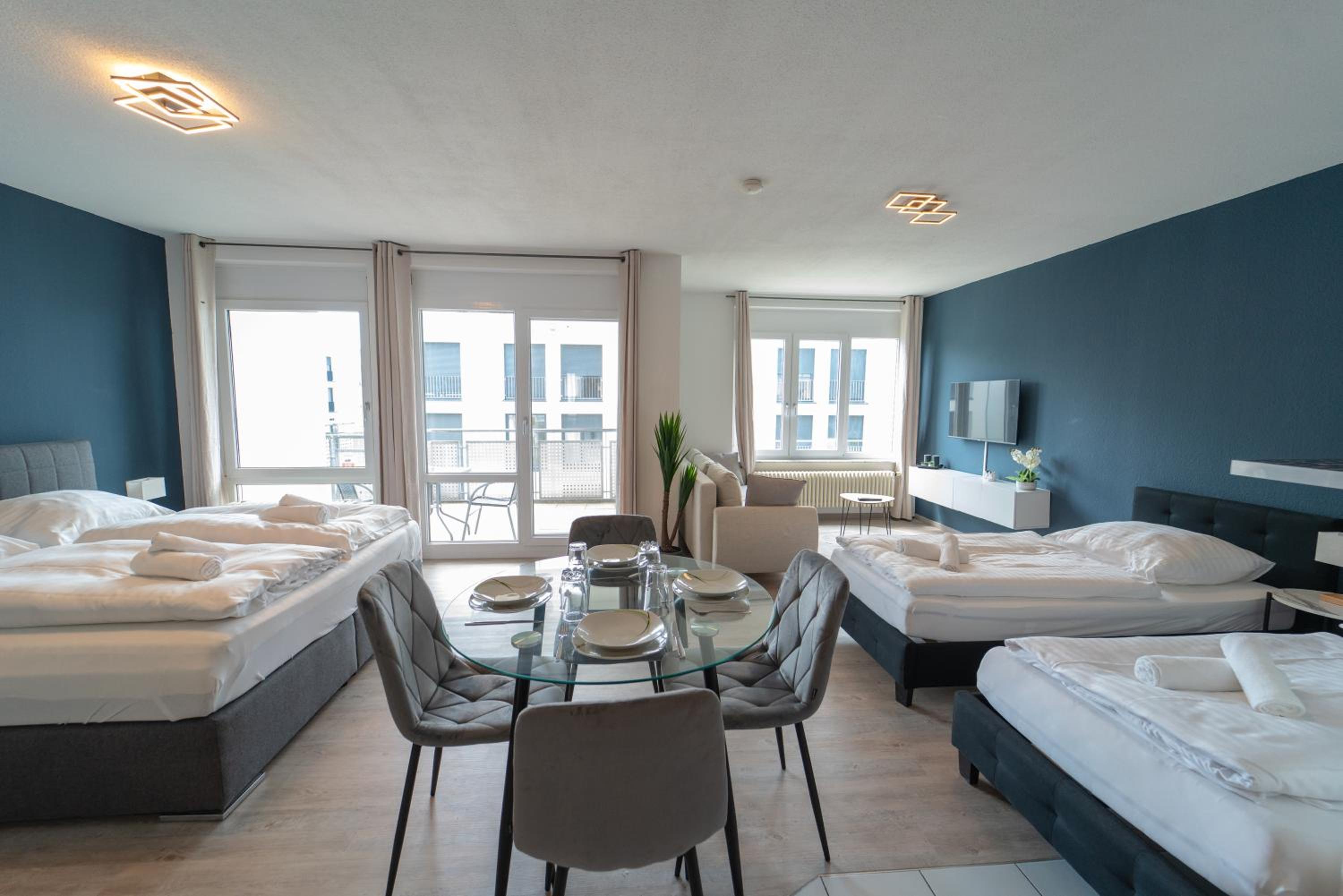 One-Bedroom Apartment with Balcony photo 1