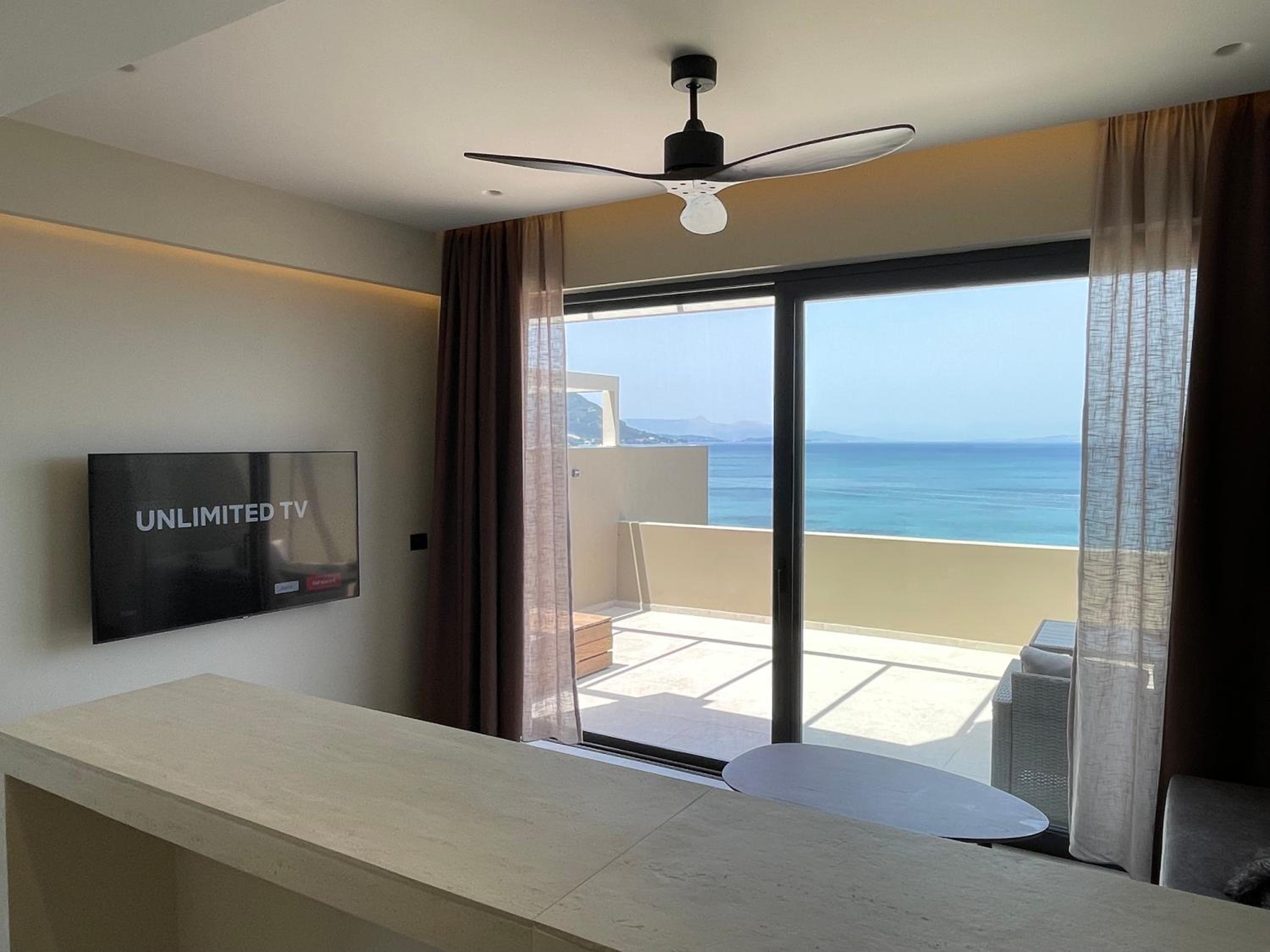 Premium Villa Sea View with Private Heated Pool and Hot Tub  photo 2