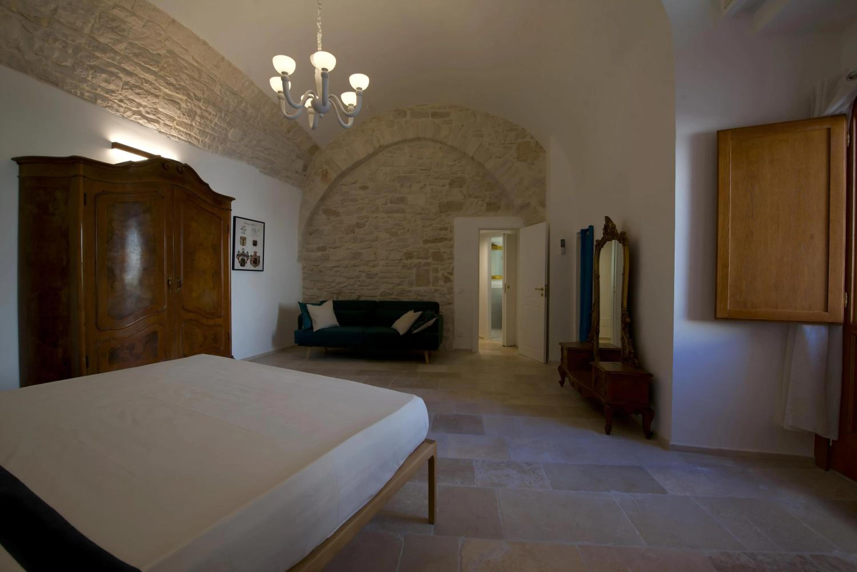 One-Bedroom House photo 1