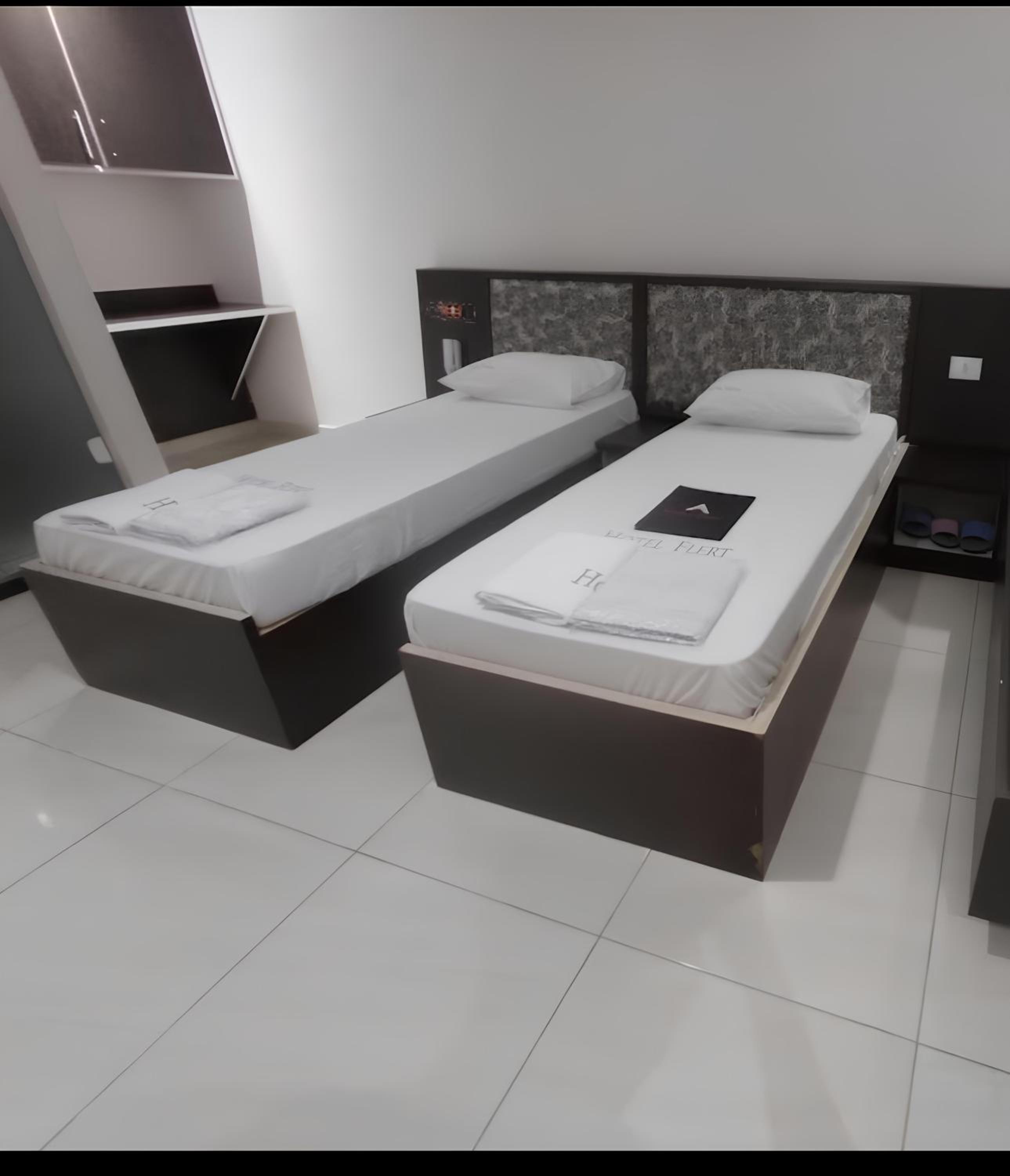 Large Twin Room