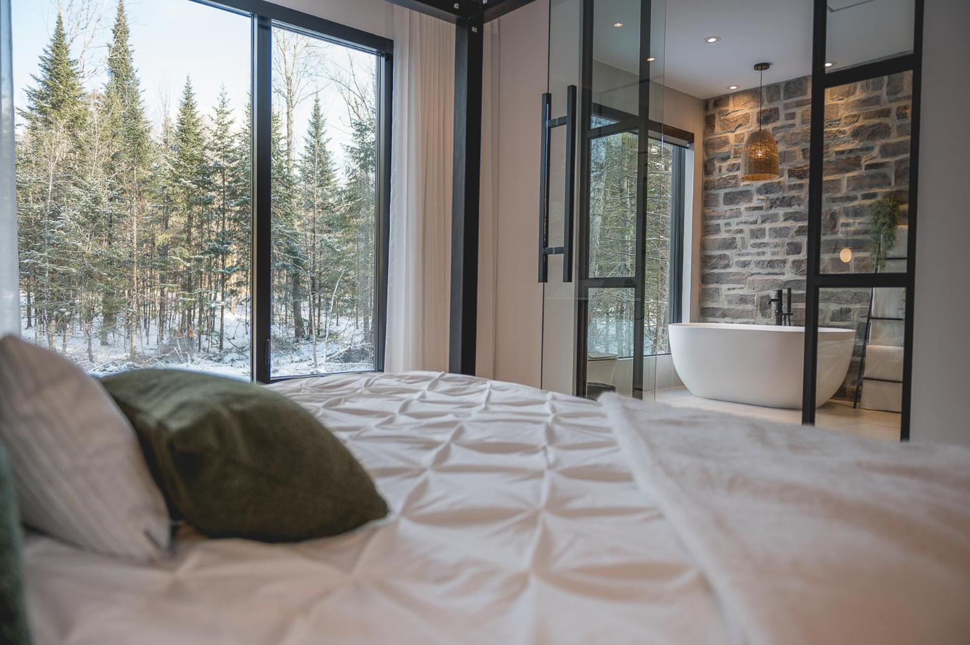 Seven-Bedroom House photo 1