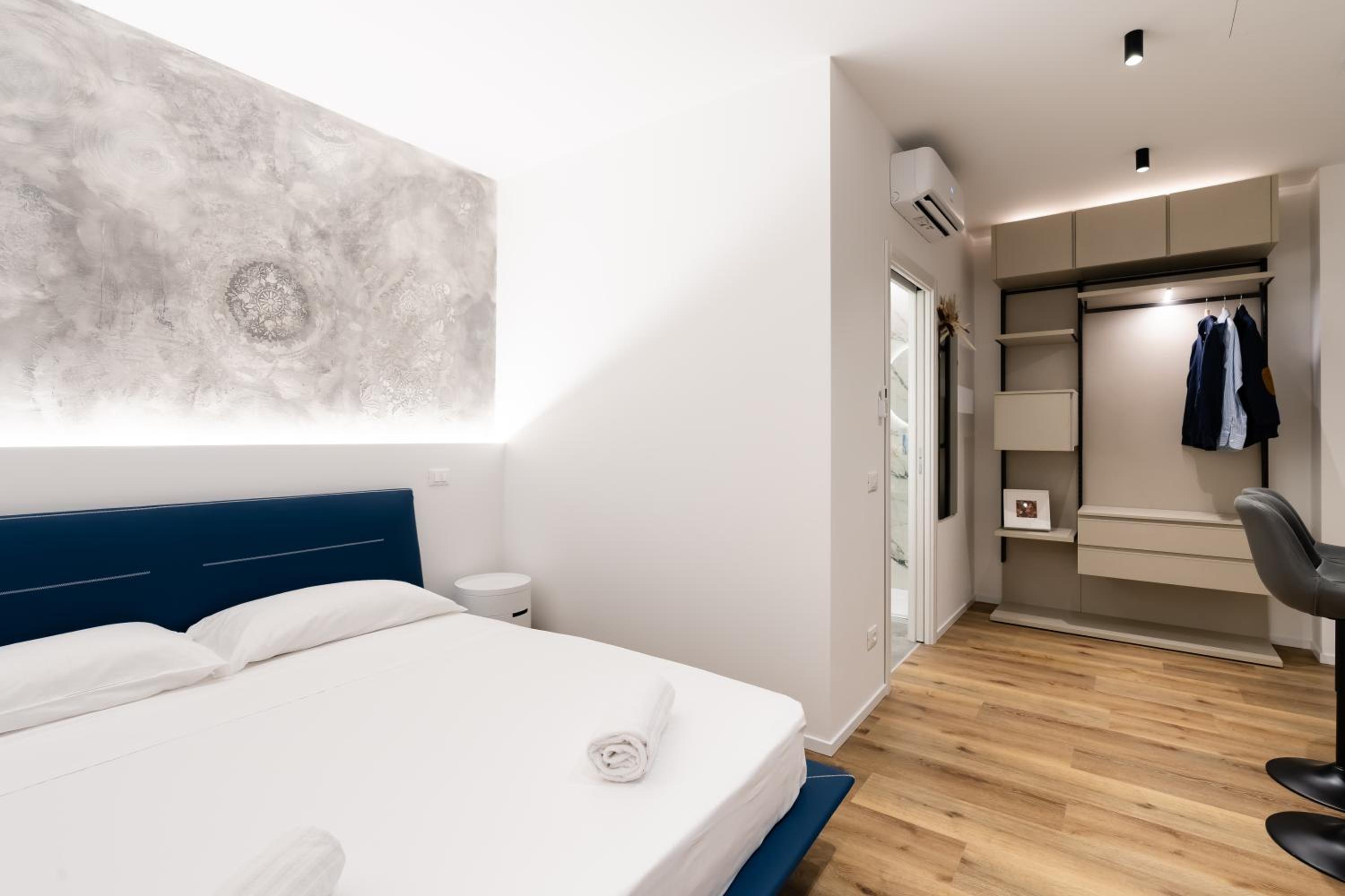 Deluxe Queen Room