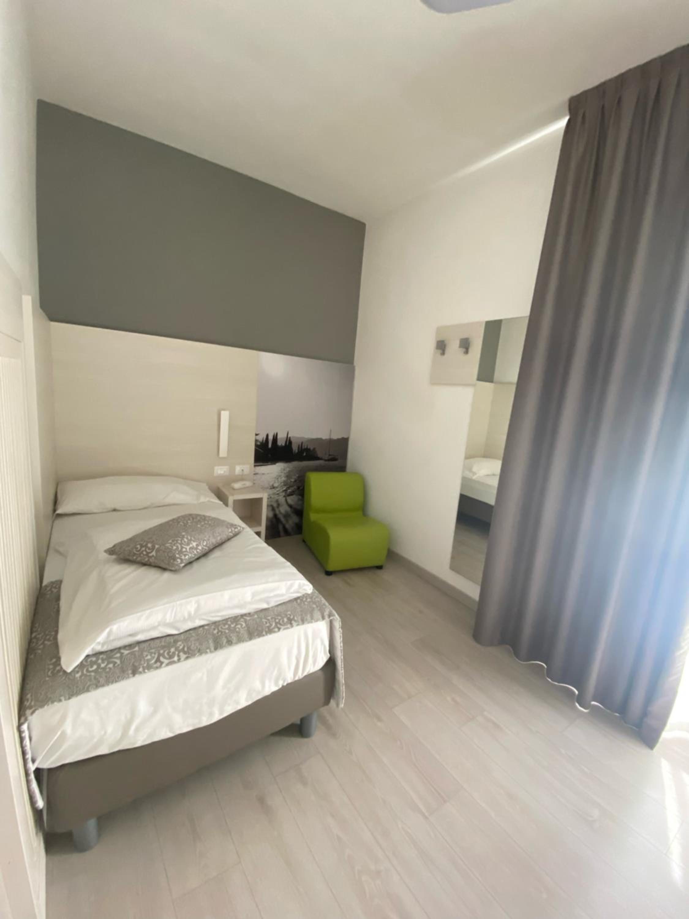 Single Room with Mountain View photo 3