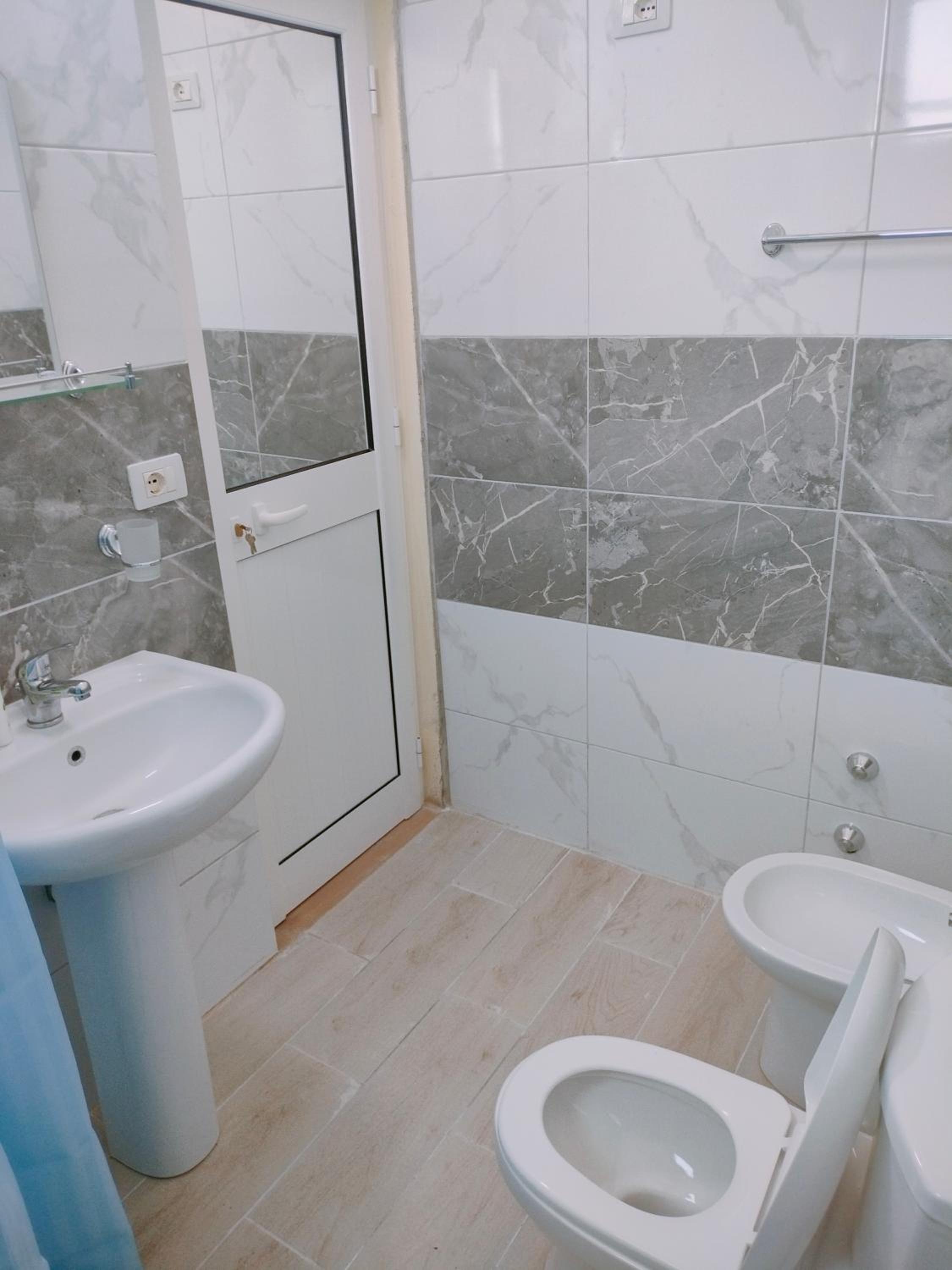Large Double Room photo 2