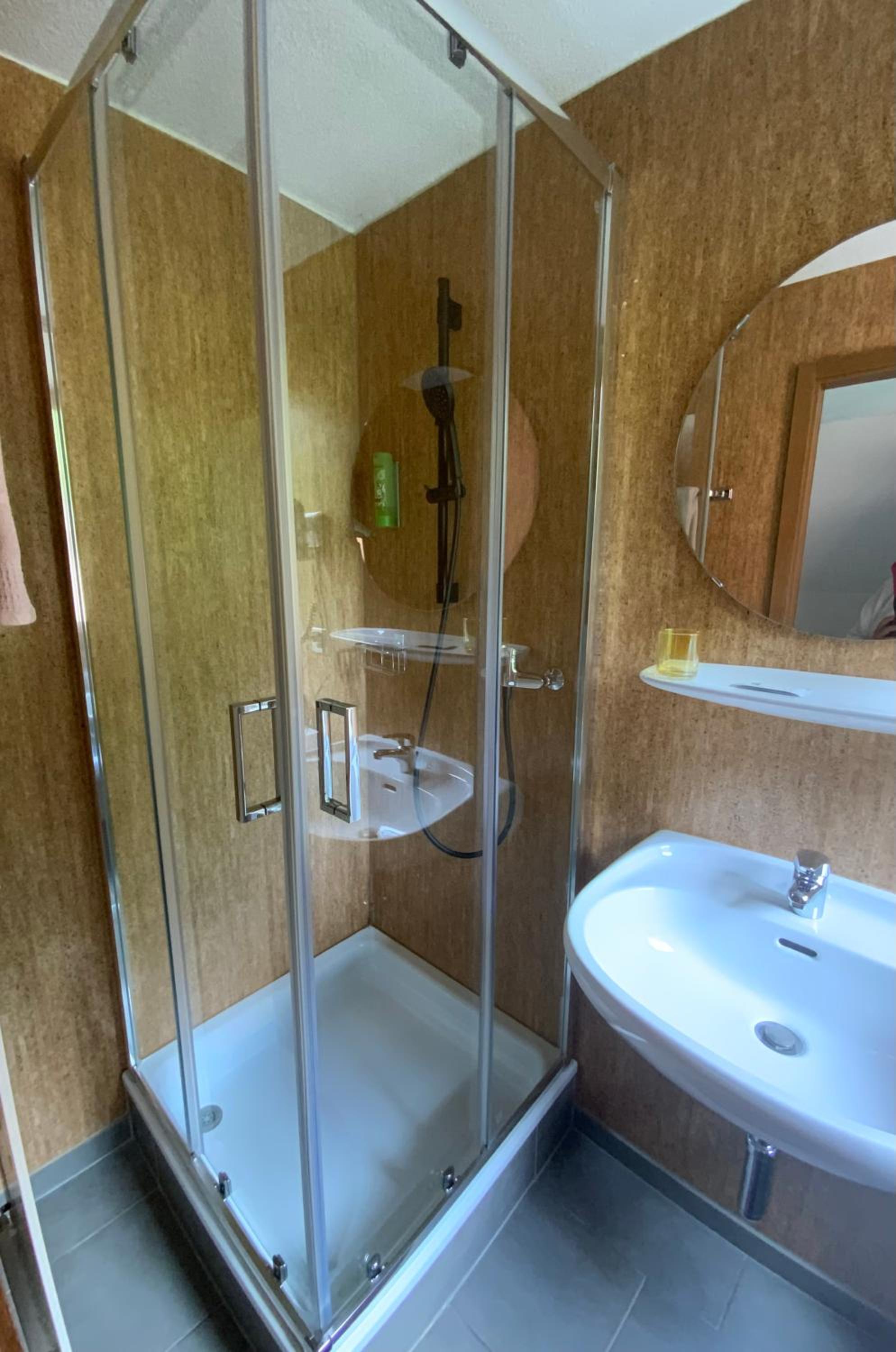 Double Room - Photo 9
