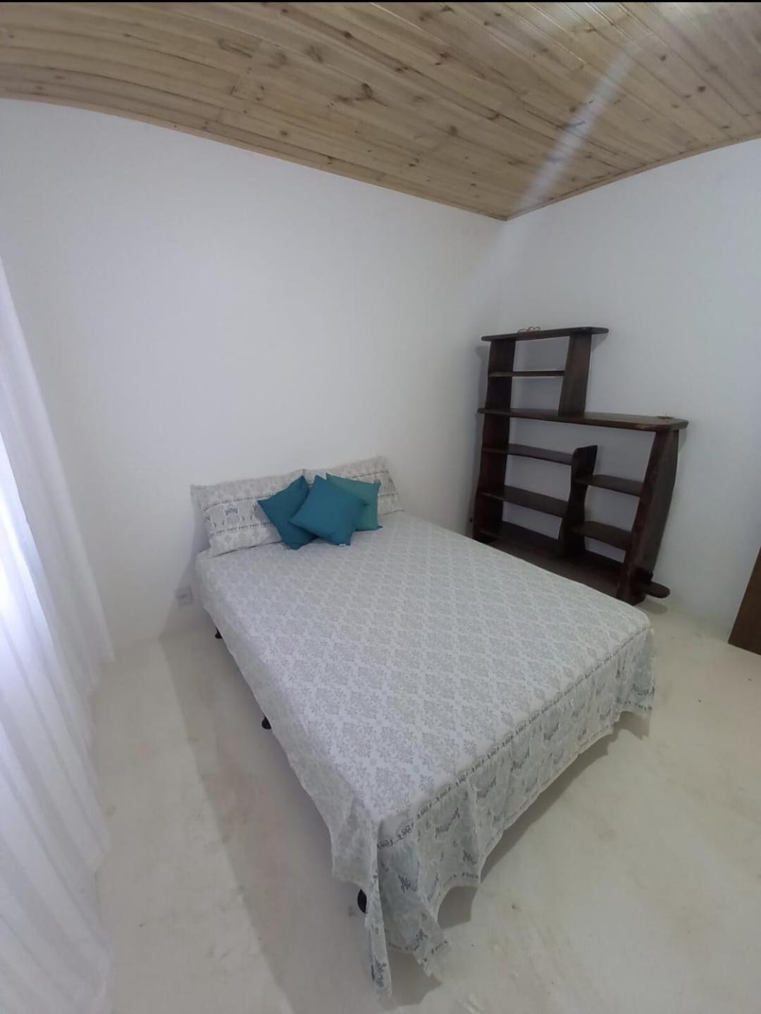 One-Bedroom House photo 3