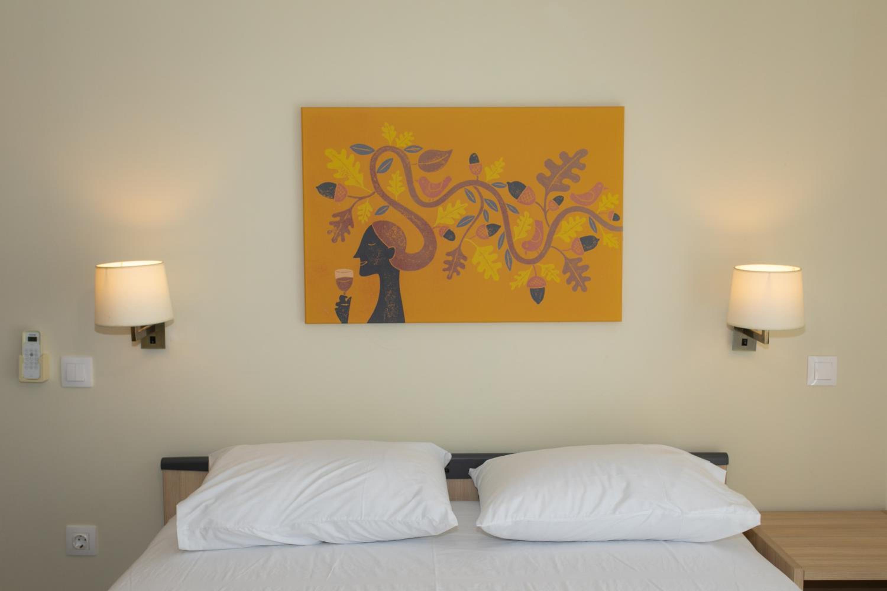 Deluxe Two-Bedroom Apartment