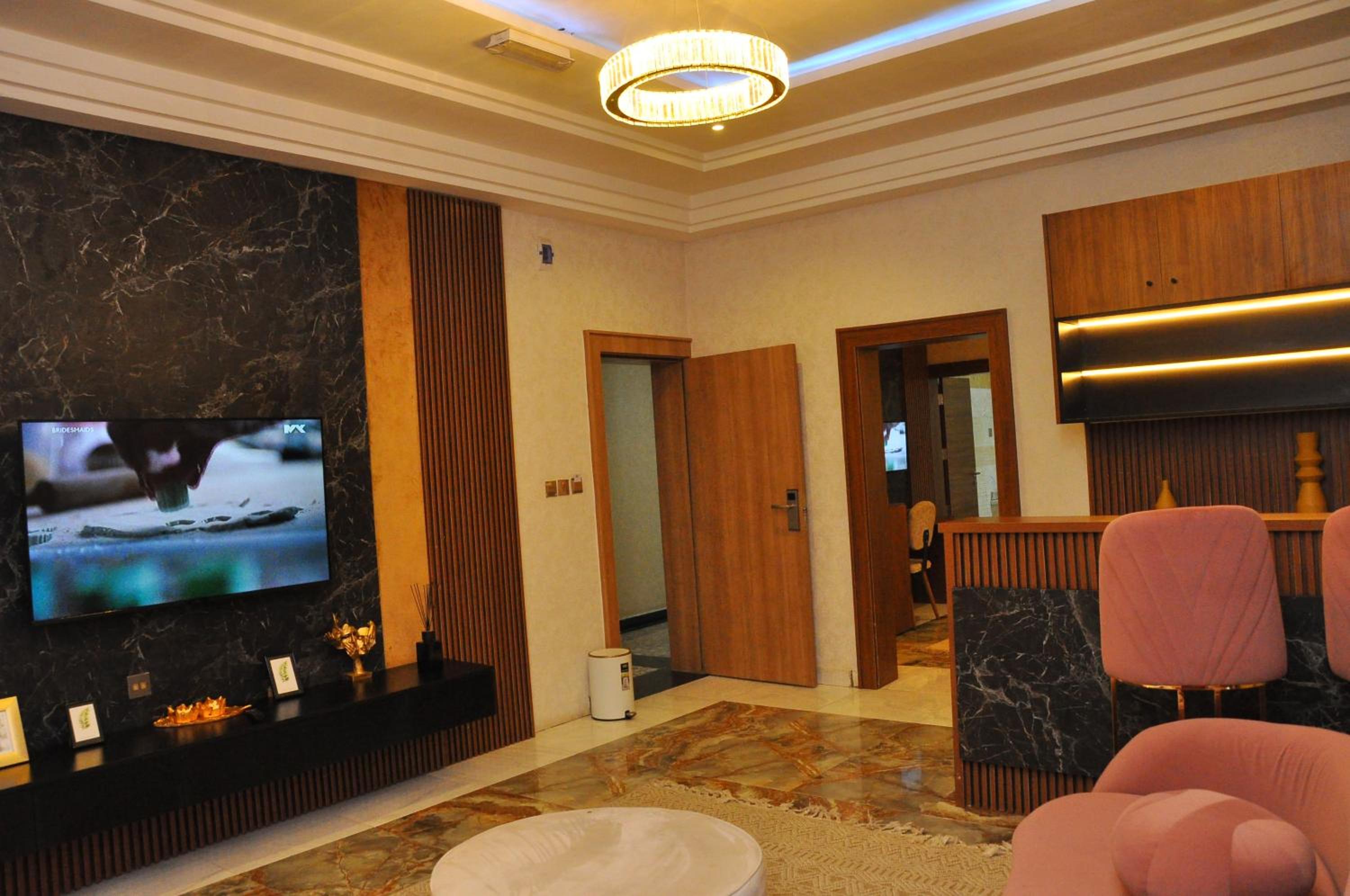 Executive Suite photo 3