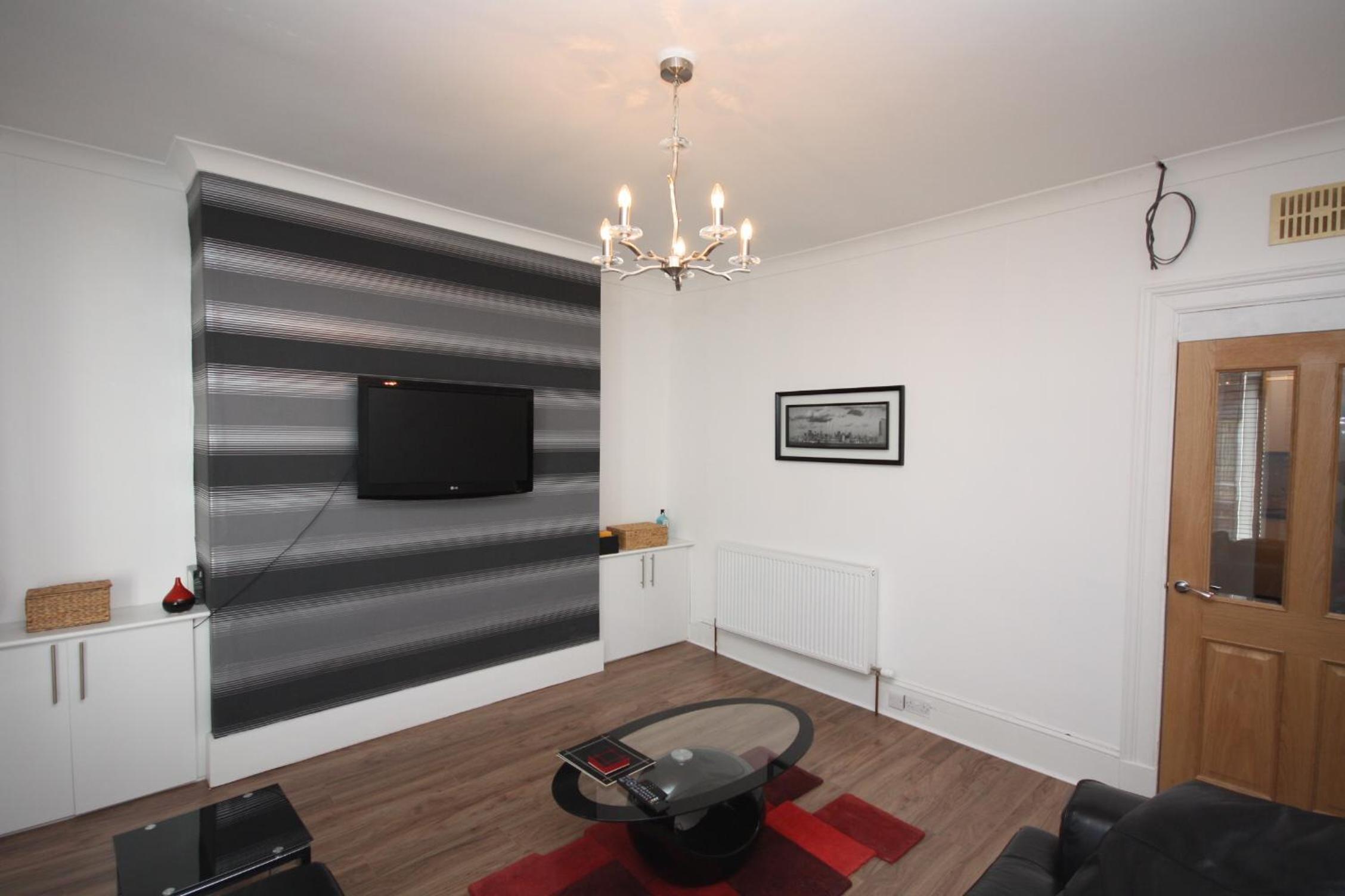 One-Bedroom Apartment - Photo 6